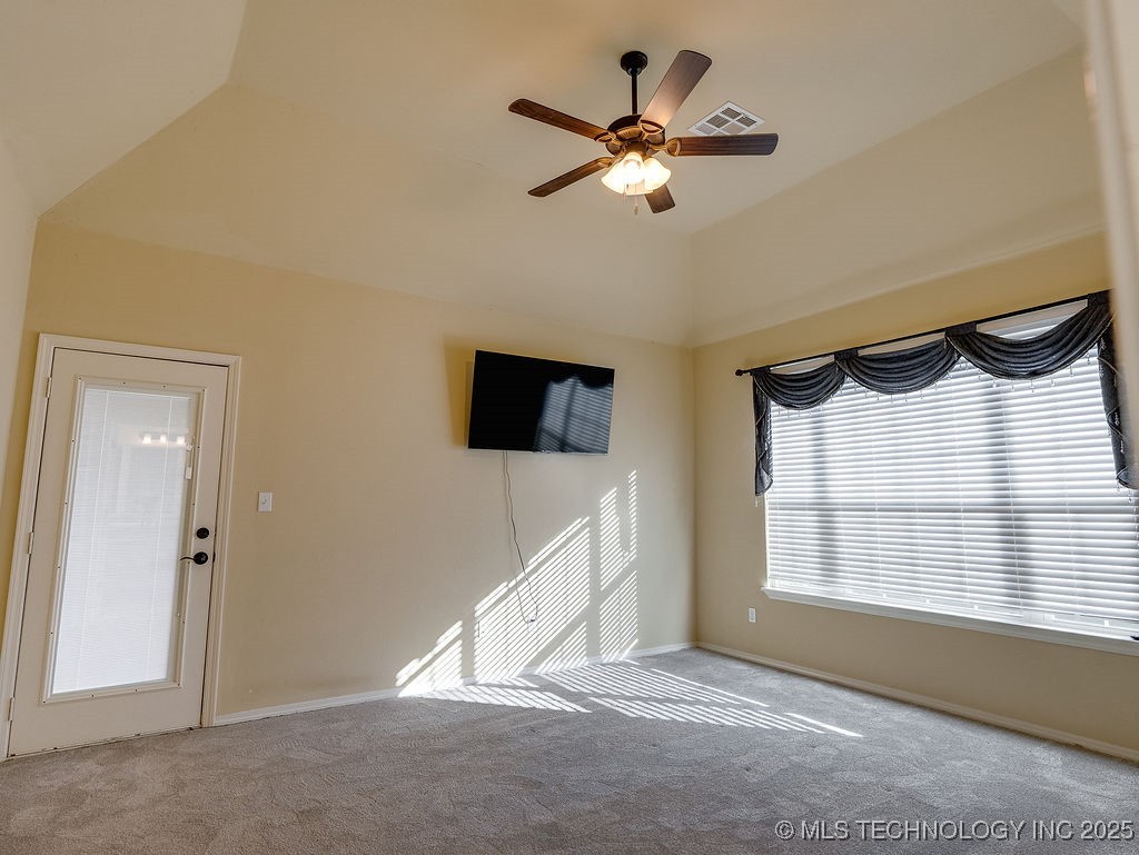 2819 Abbey Drive Property Photo 27