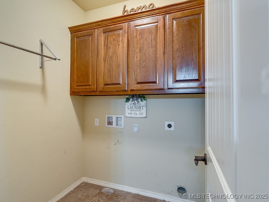 2819 Abbey Drive Property Photo 49