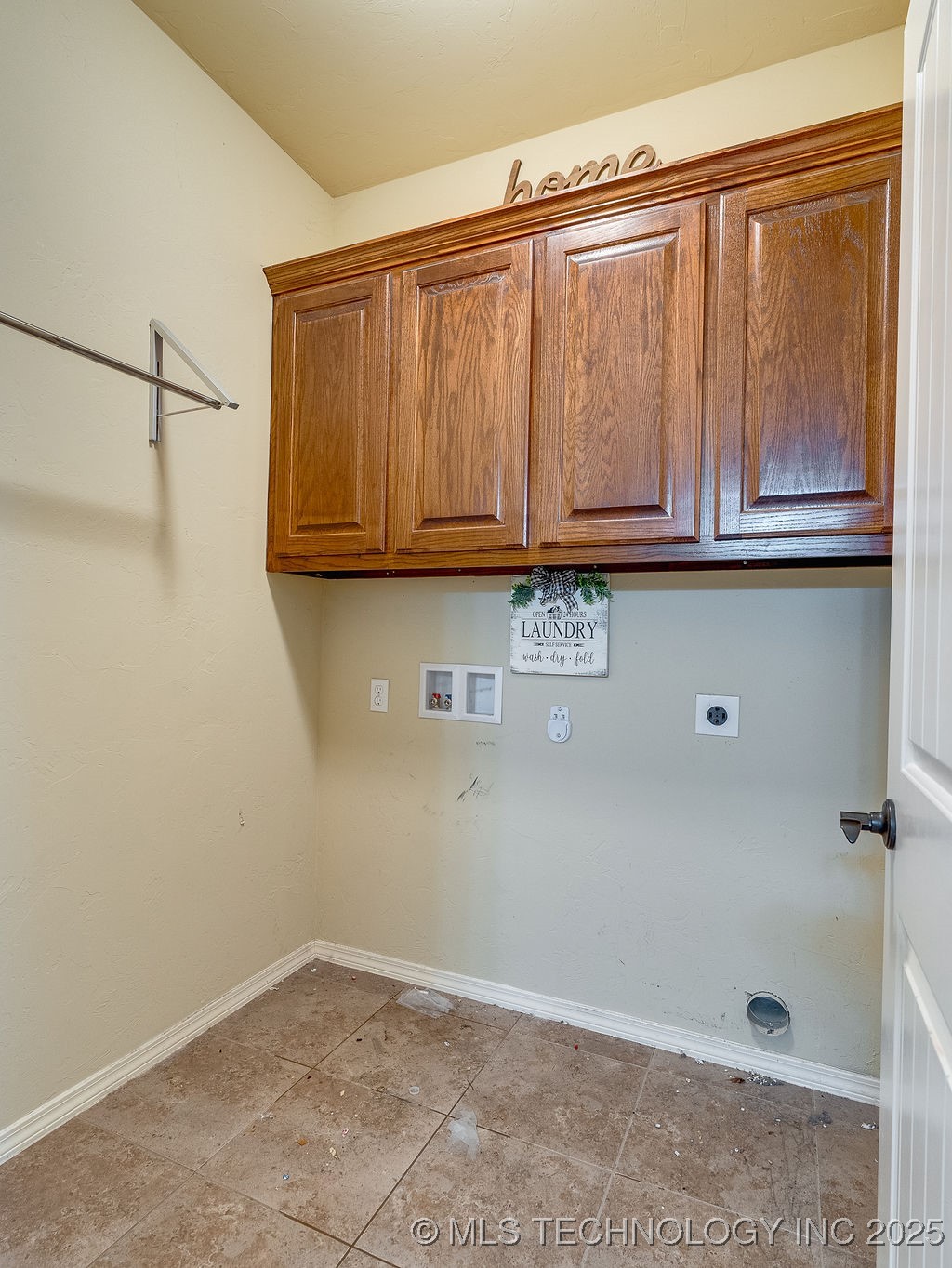 2819 Abbey Drive Property Photo 50