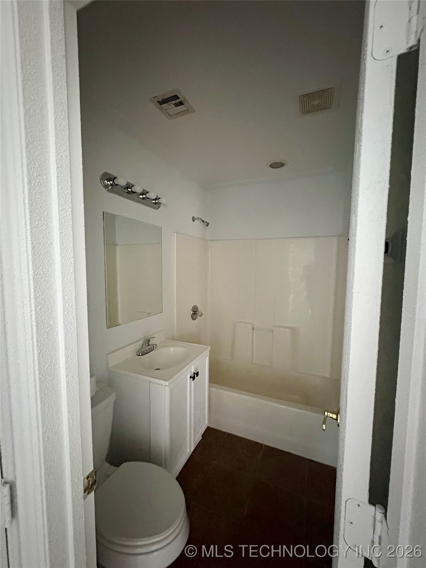 11 Turner Property Photo 8