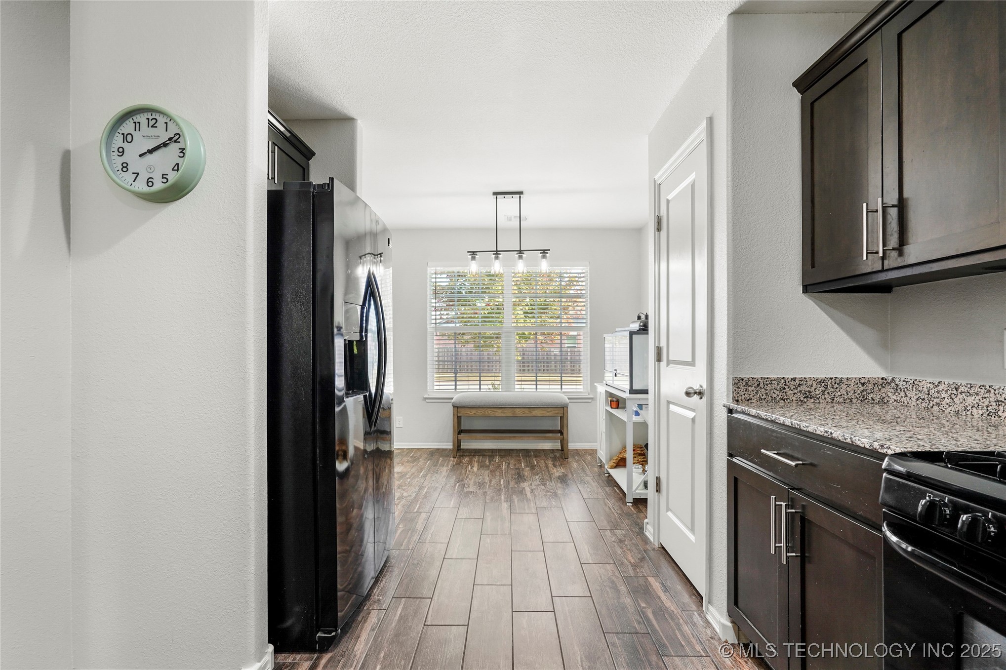 7416 S Laurel Avenue Property Photo 11