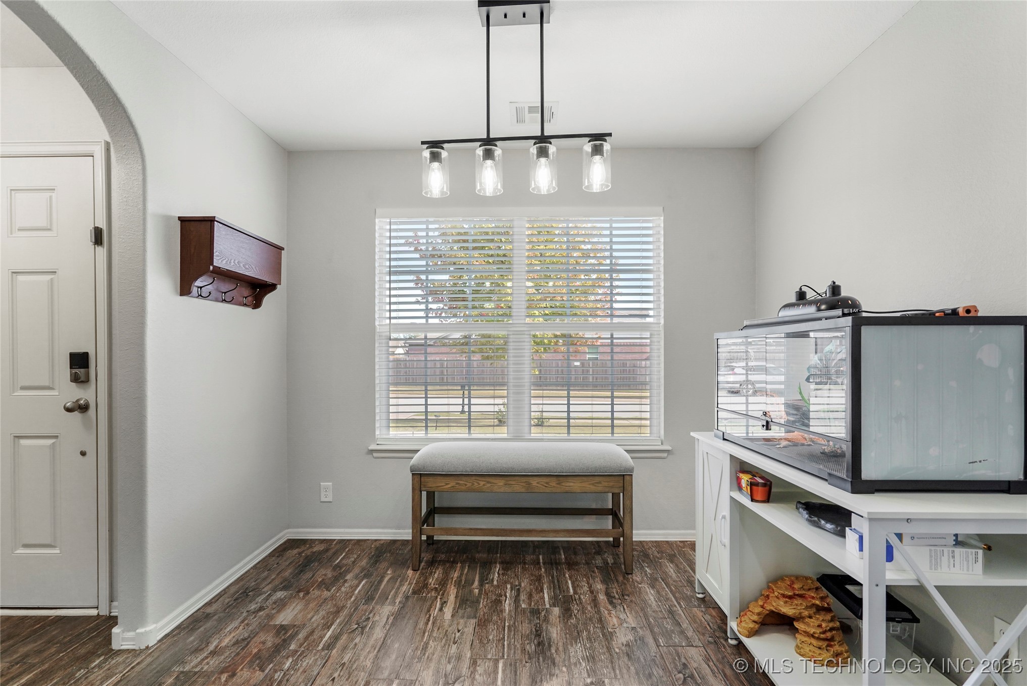 7416 S Laurel Avenue Property Photo 16