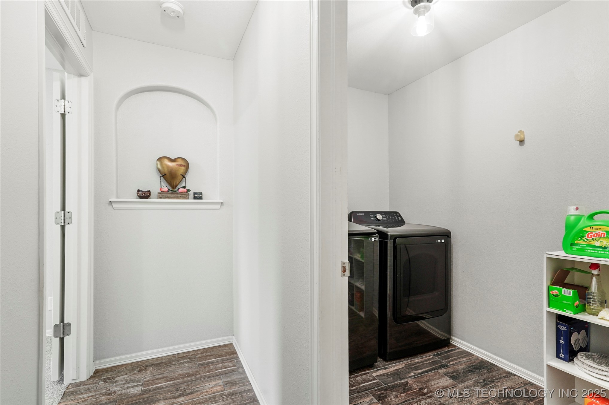 7416 S Laurel Avenue Property Photo 29