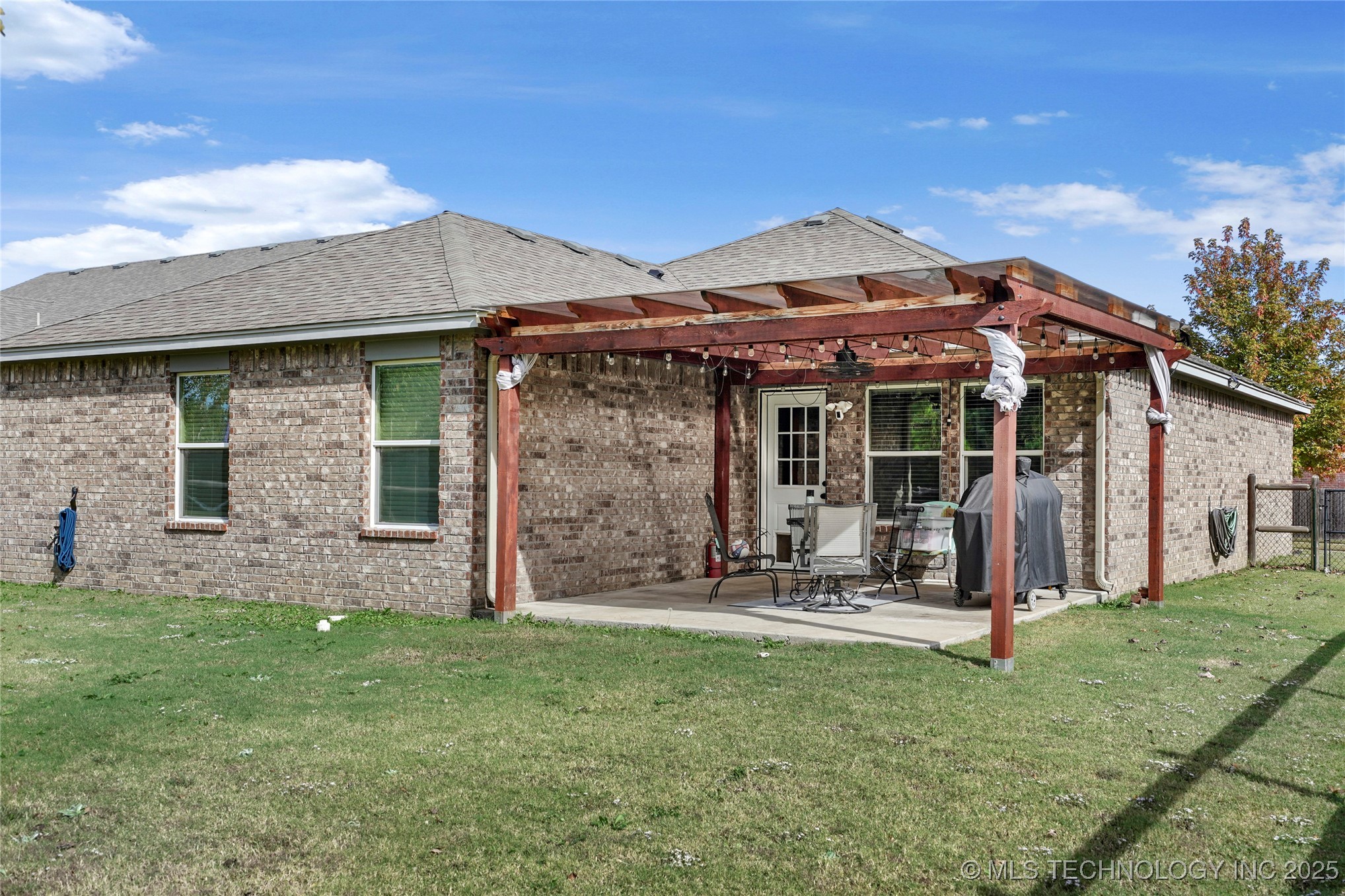 7416 S Laurel Avenue Property Photo 34