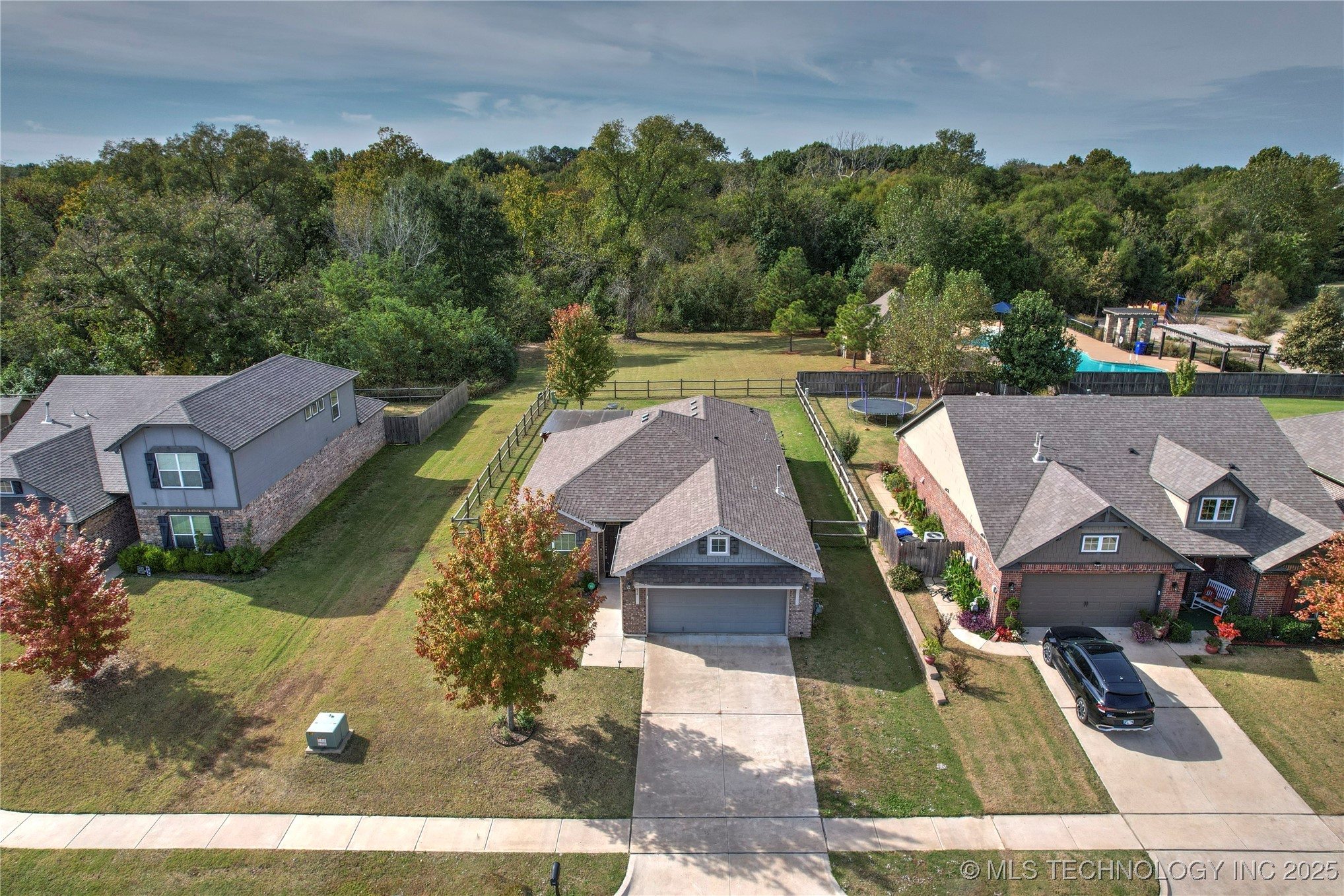 7416 S Laurel Avenue Property Photo 35