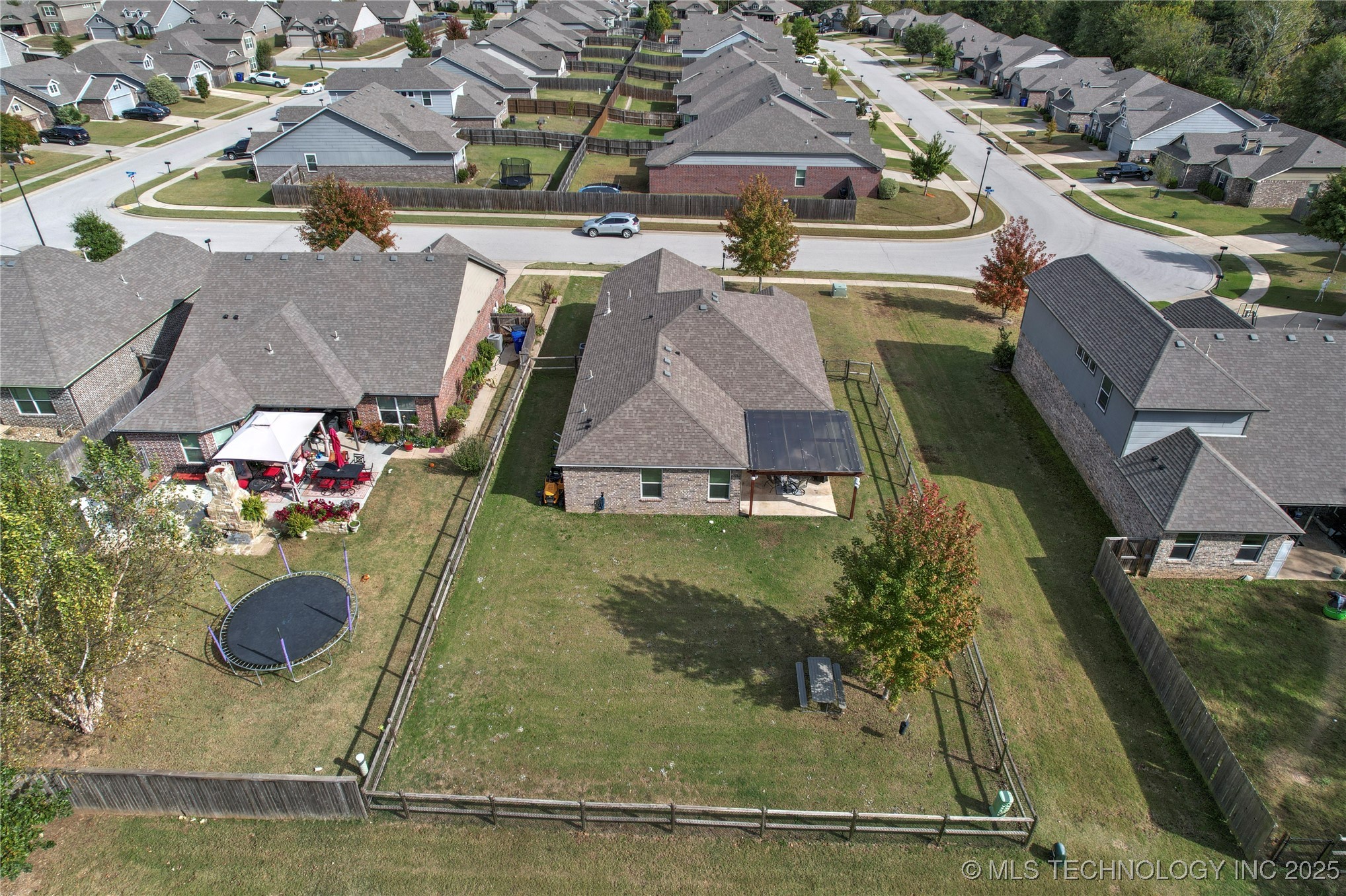 7416 S Laurel Avenue Property Photo 37