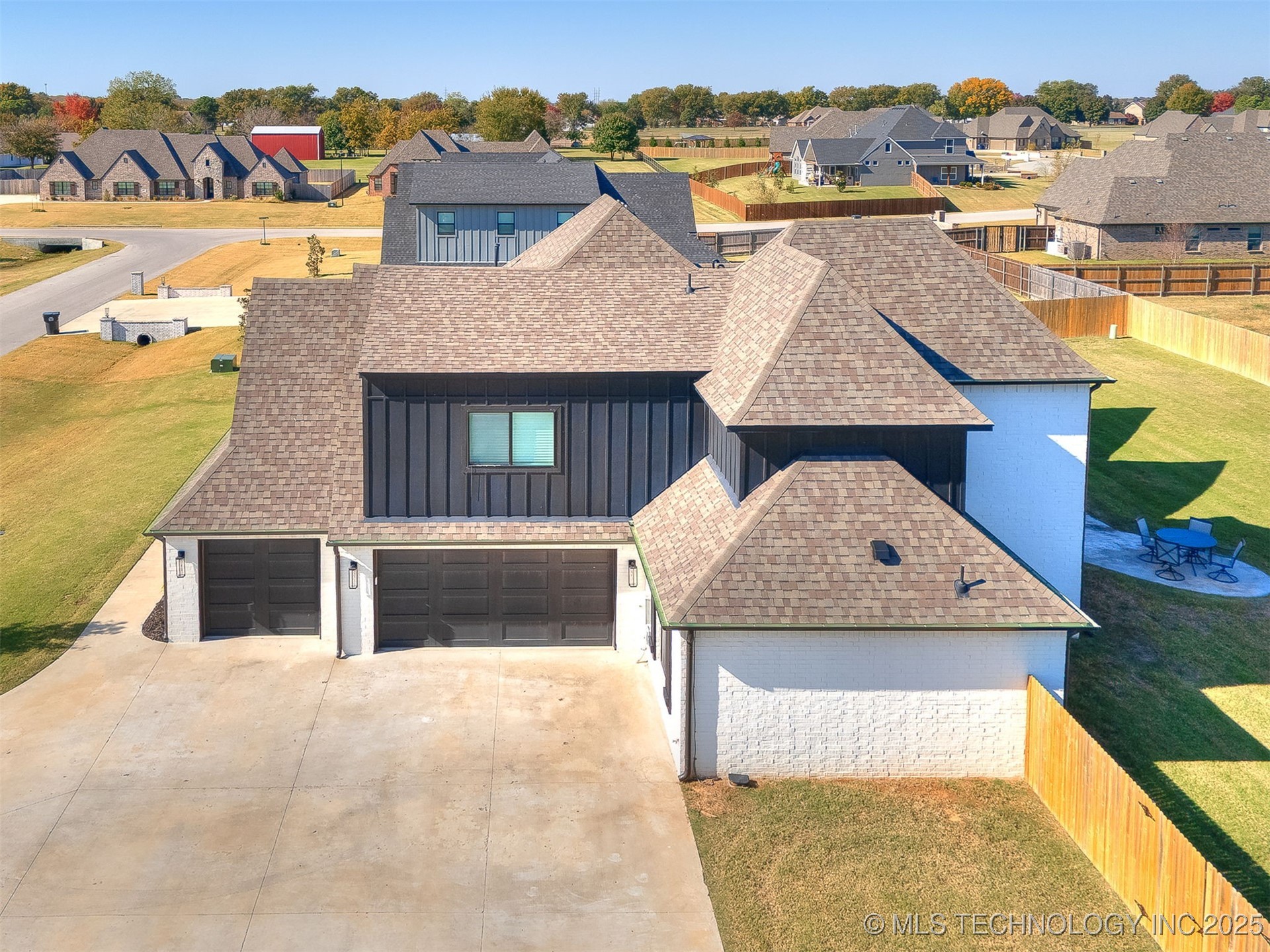 15907 E 106th Place North Property Photo 6