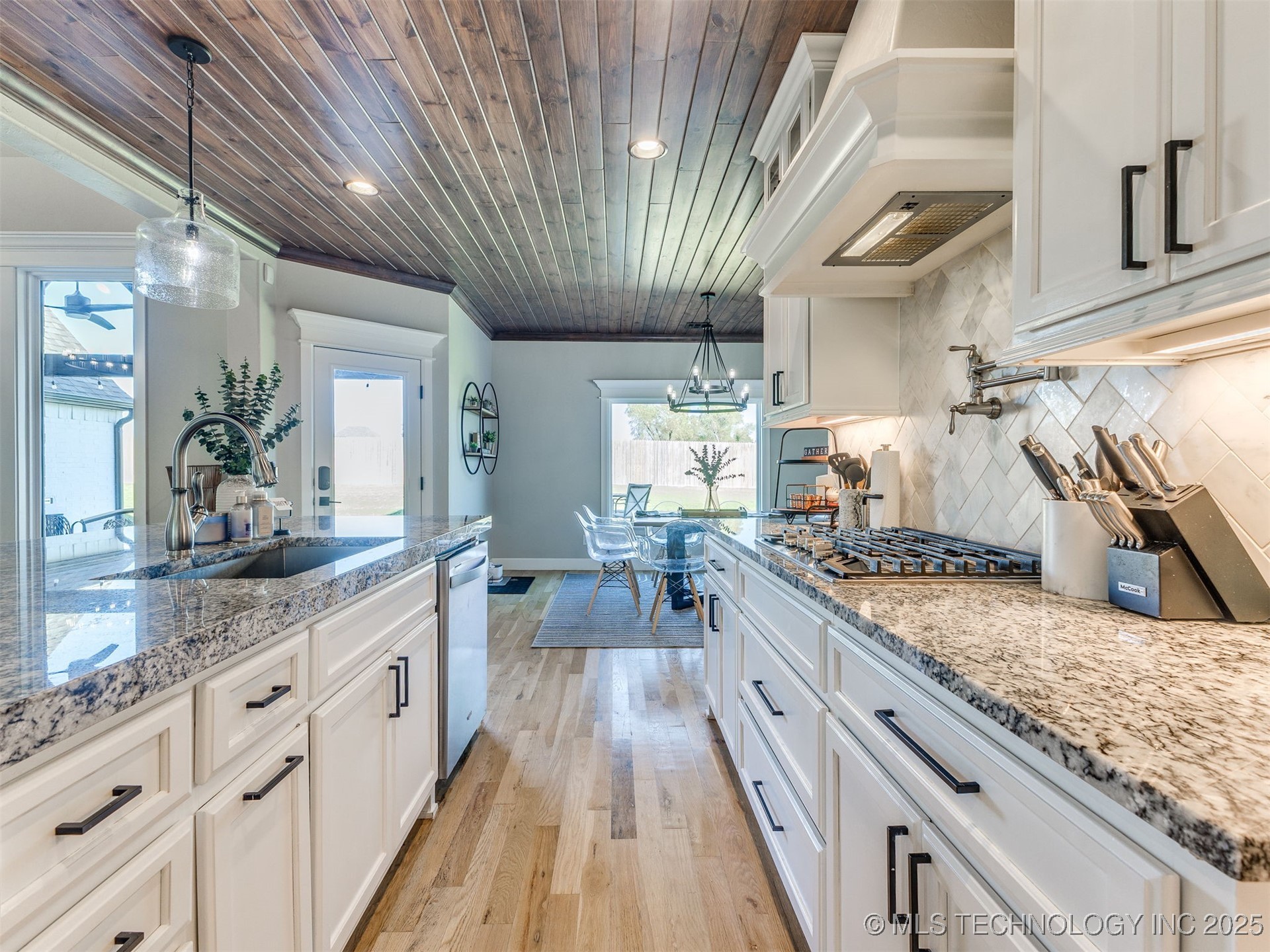 15907 E 106th Place North Property Photo 20