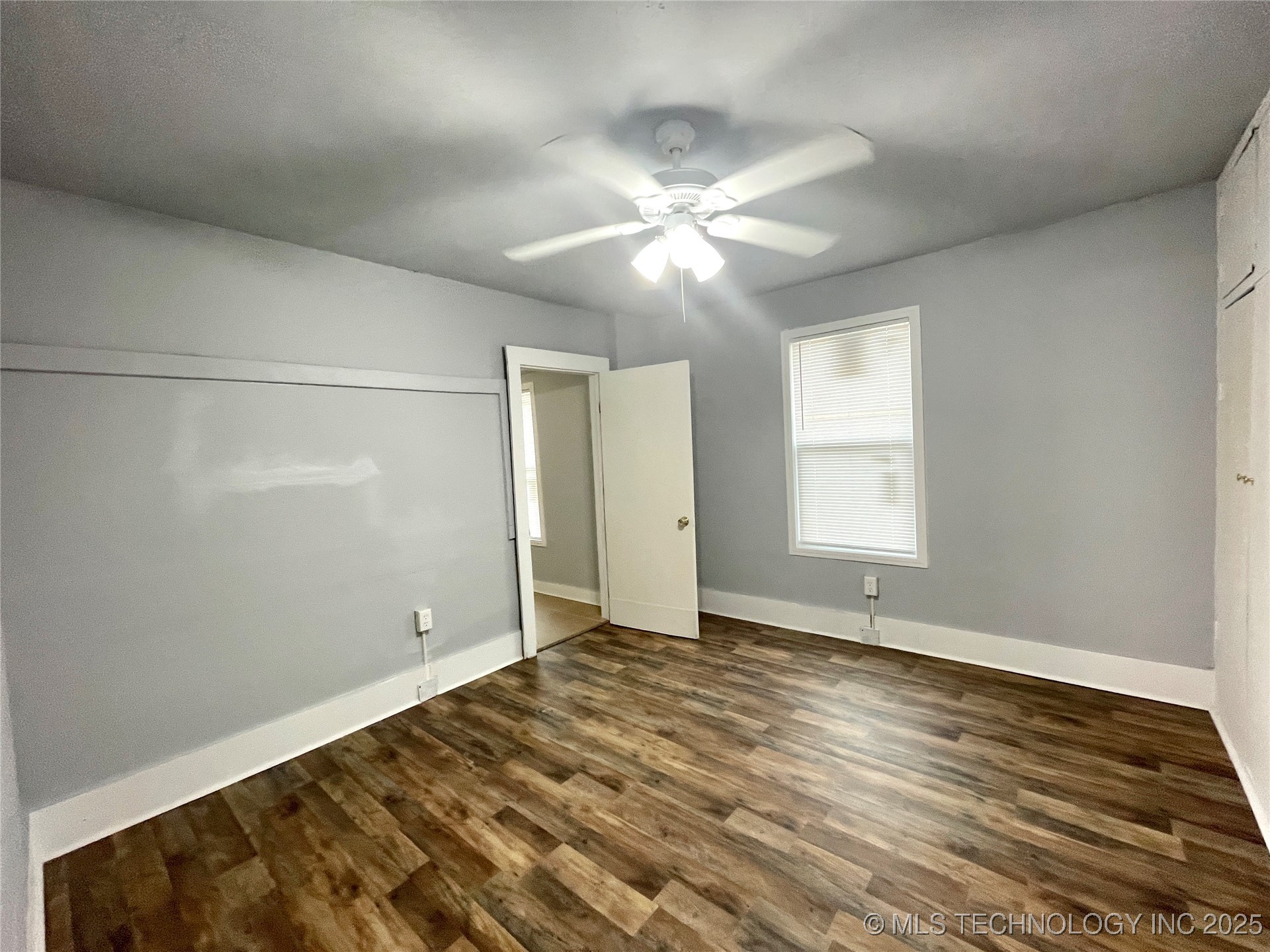 400 Se Carter Street Se Property Photo 5