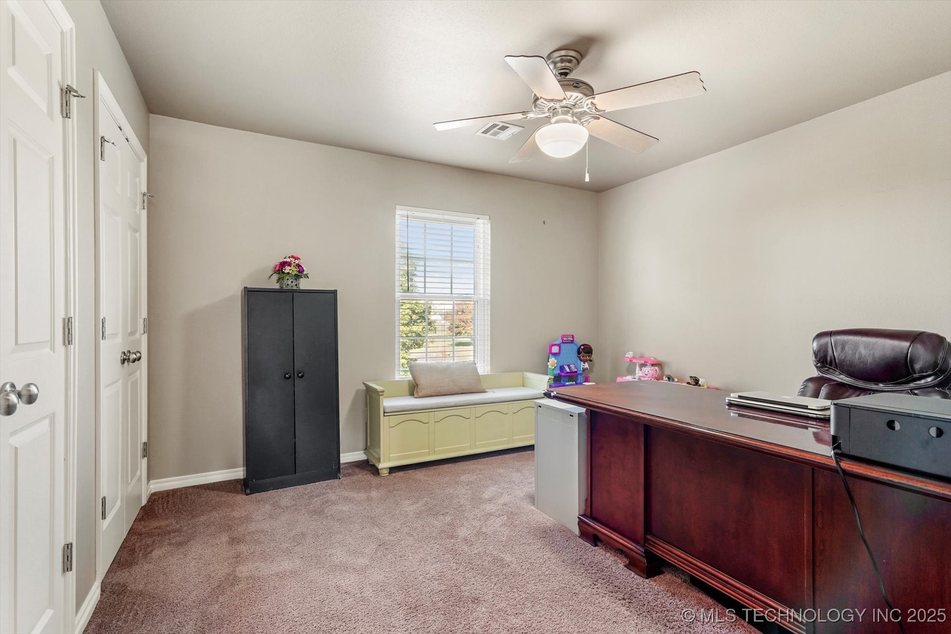 2406 E Fairfield Court Property Photo 30