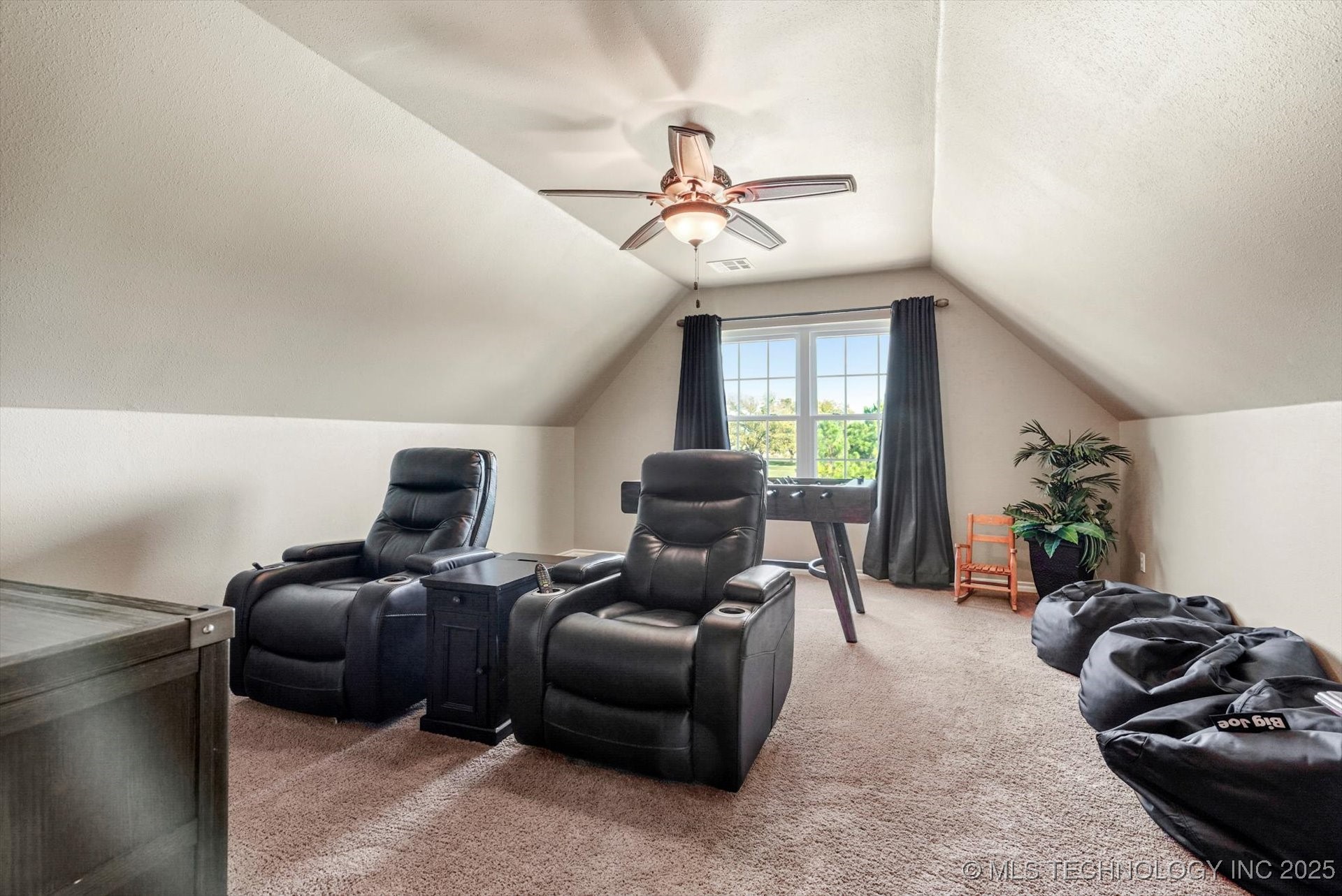 2406 E Fairfield Court Property Photo 31