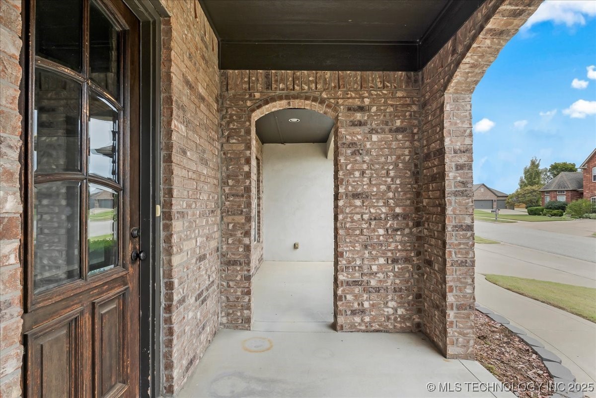 6057 E 144th Street S Property Photo 6