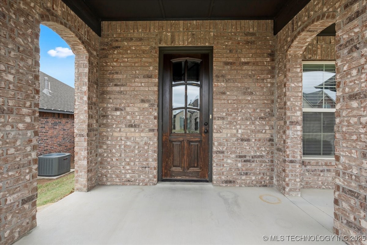 6057 E 144th Street S Property Photo 7