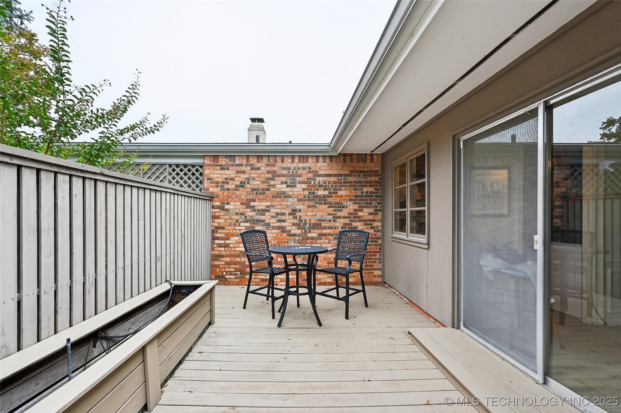 2112 E 60th Street J6 Property Photo 11