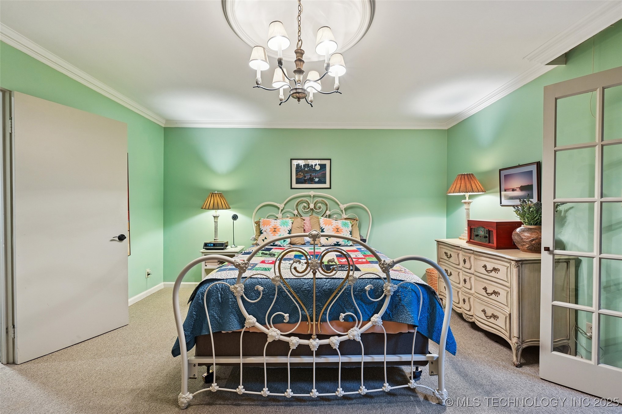 2112 E 60th Street J6 Property Photo 38