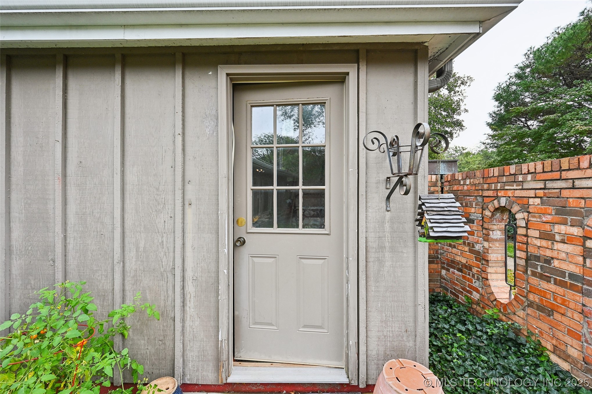 2112 E 60th Street J6 Property Photo 54