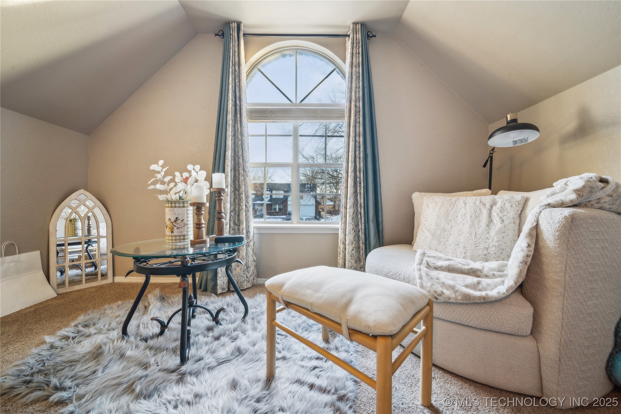 24055 King Court Property Photo 30