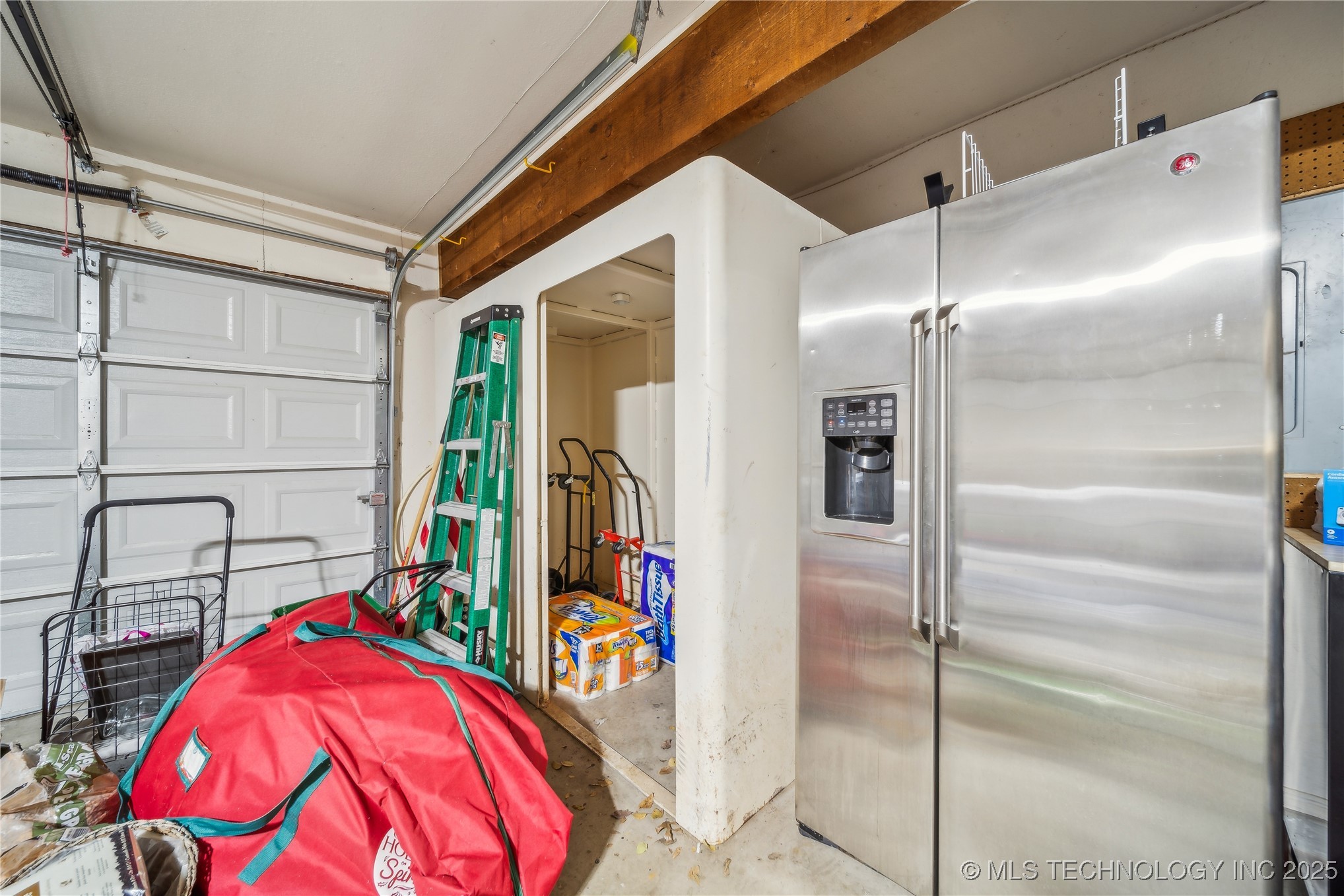 24055 King Court Property Photo 38