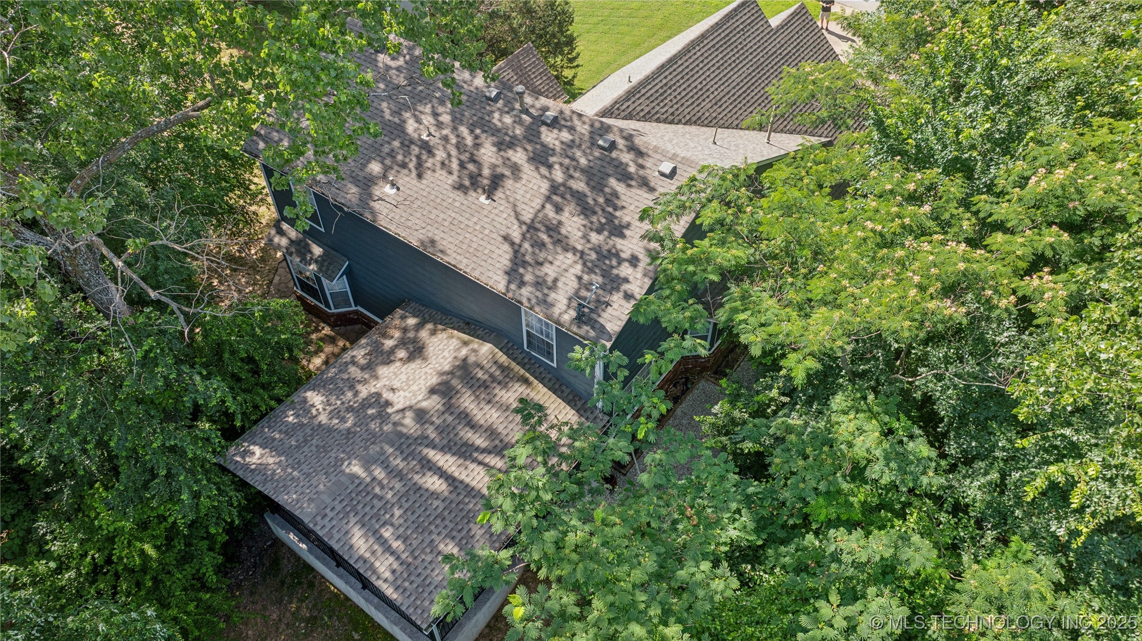 24055 King Court Property Photo 39