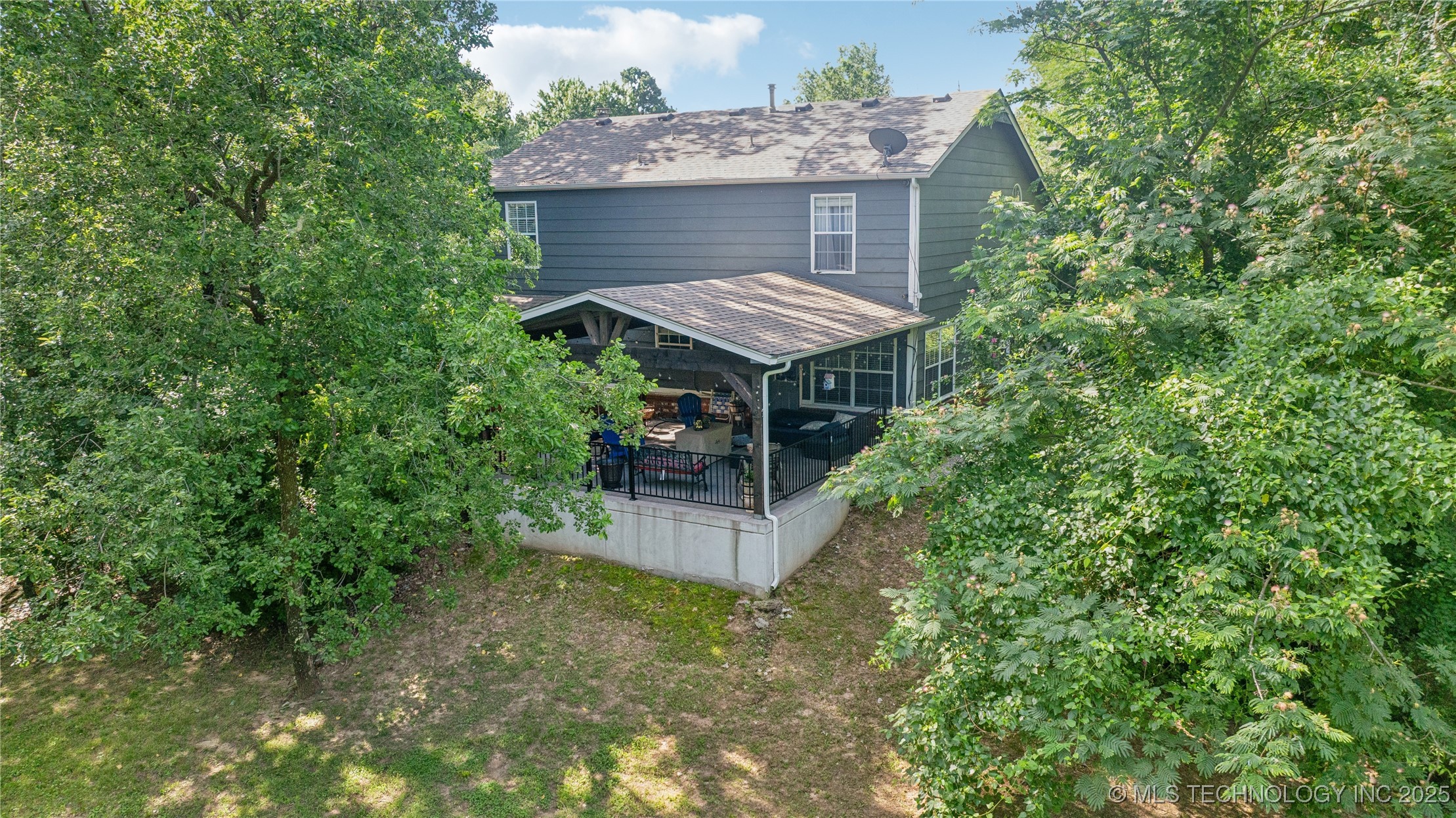 24055 King Court Property Photo 40