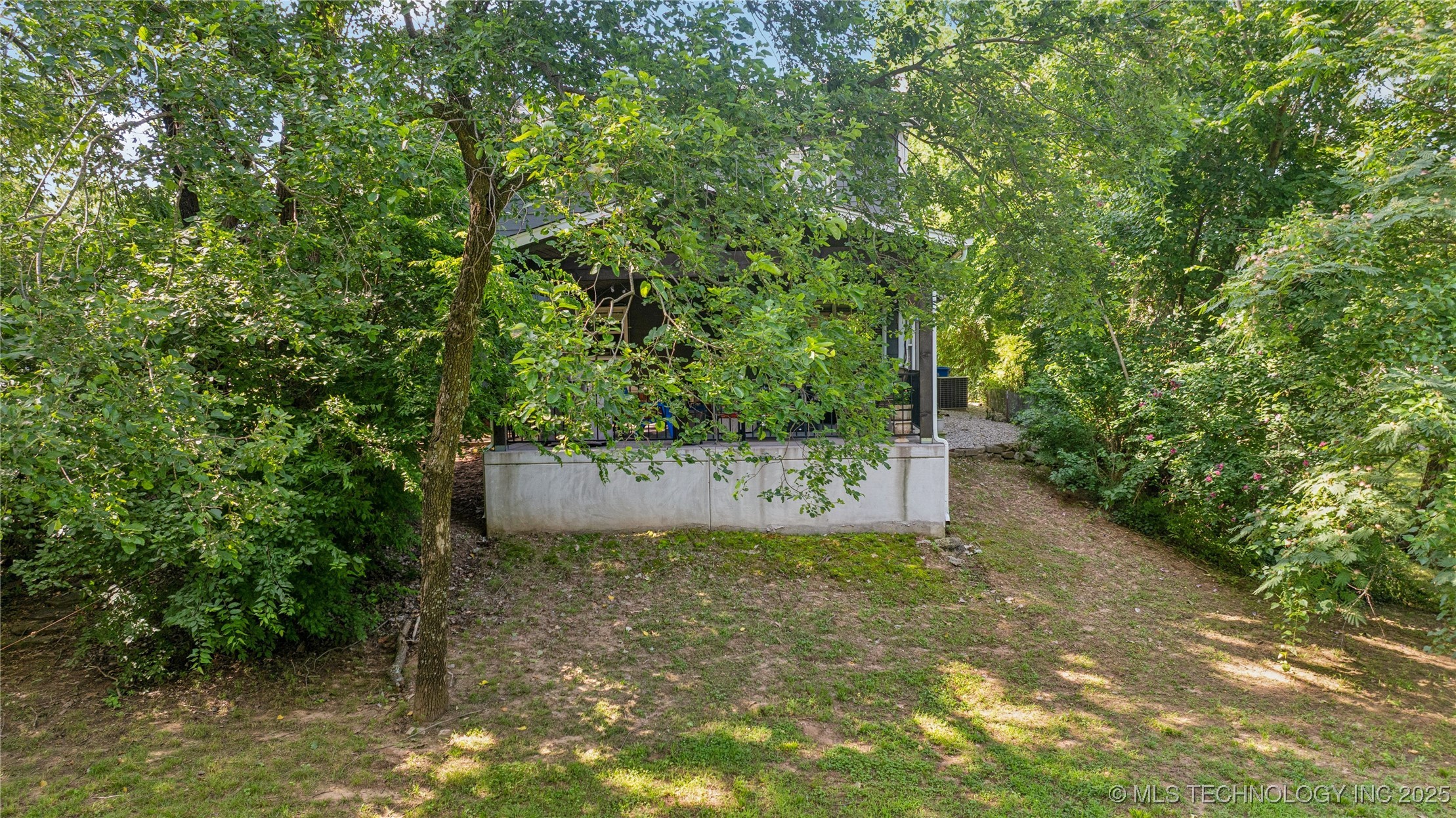 24055 King Court Property Photo 42