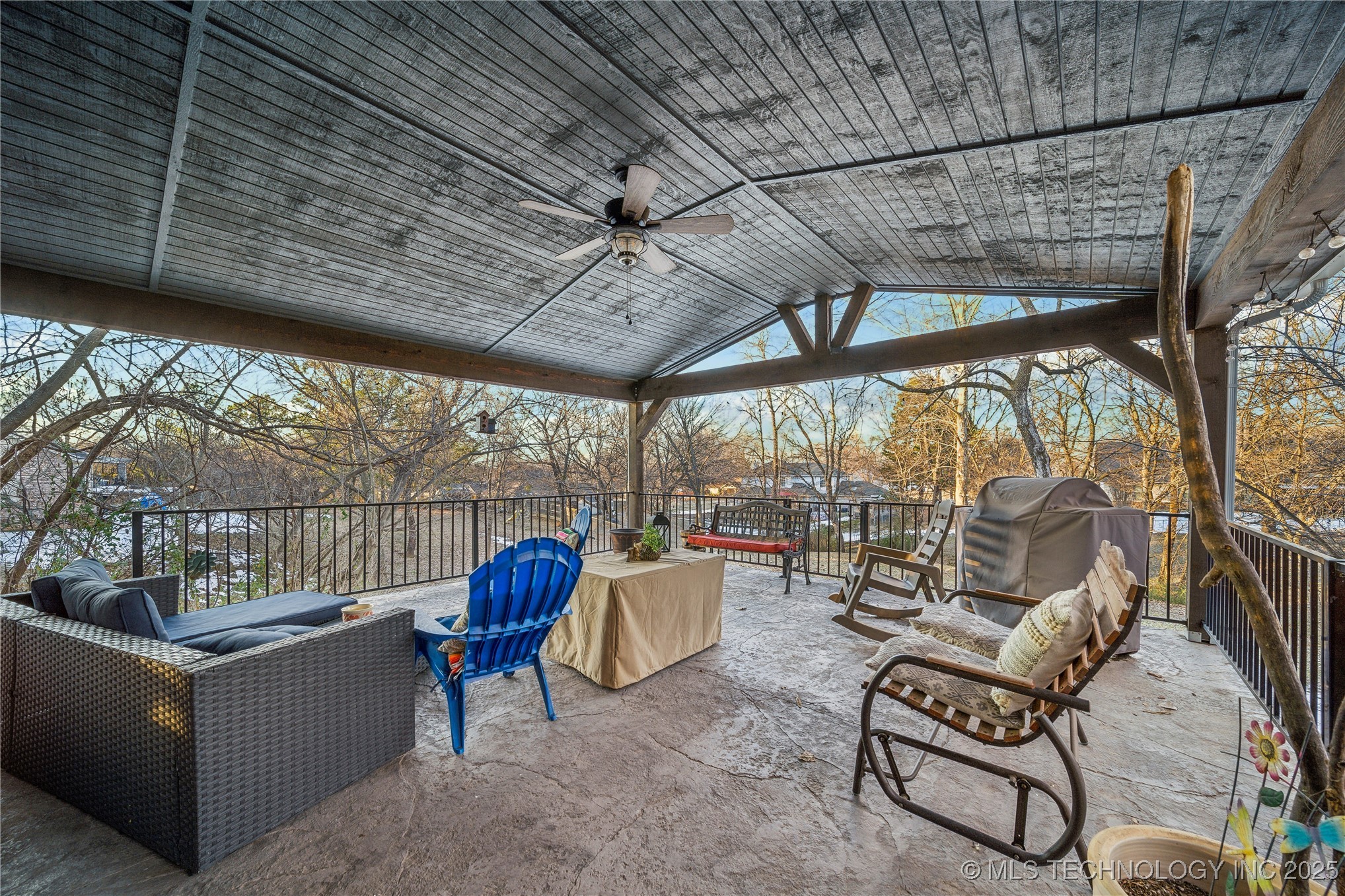 24055 King Court Property Photo 44