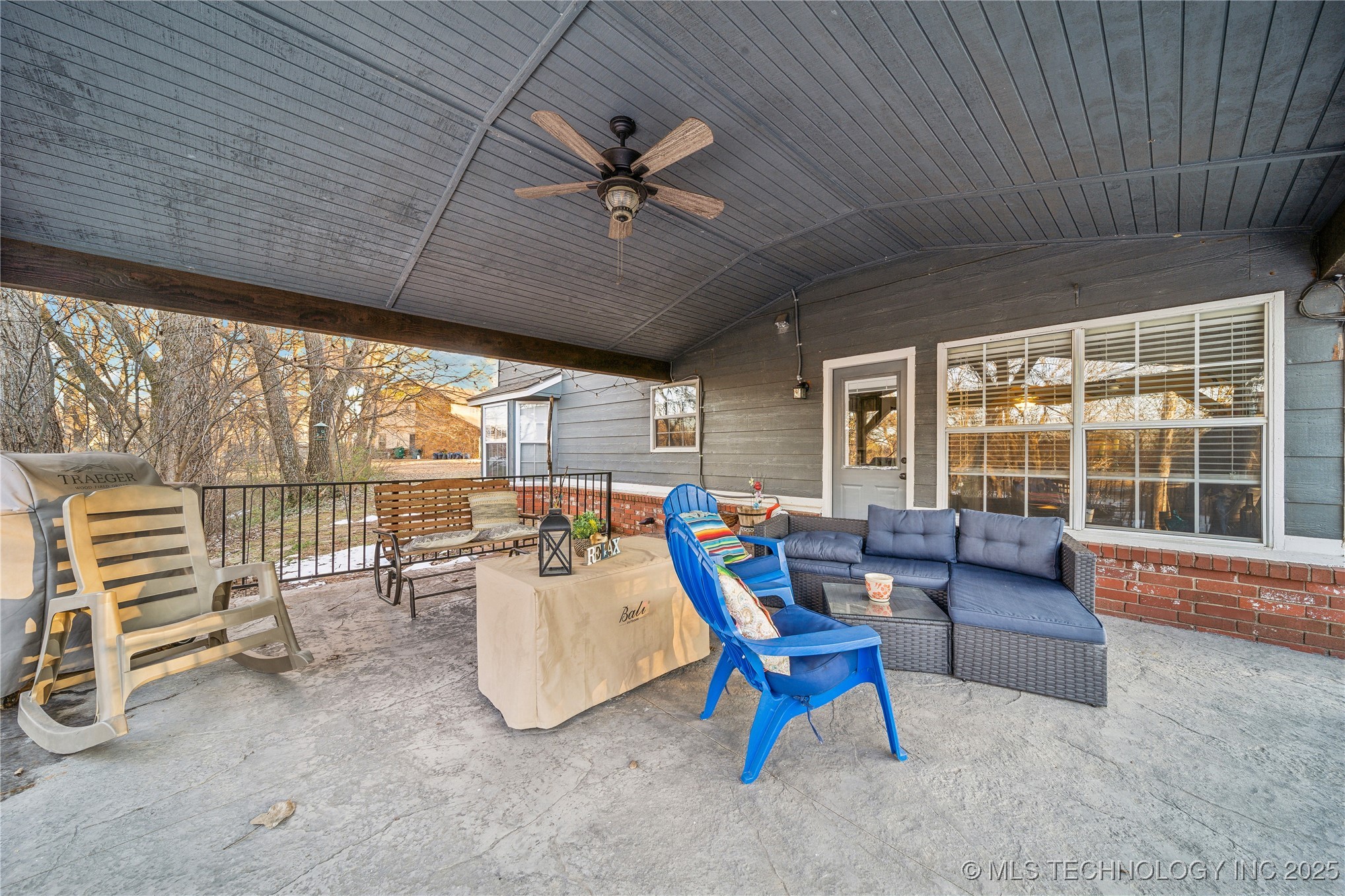 24055 King Court Property Photo 45