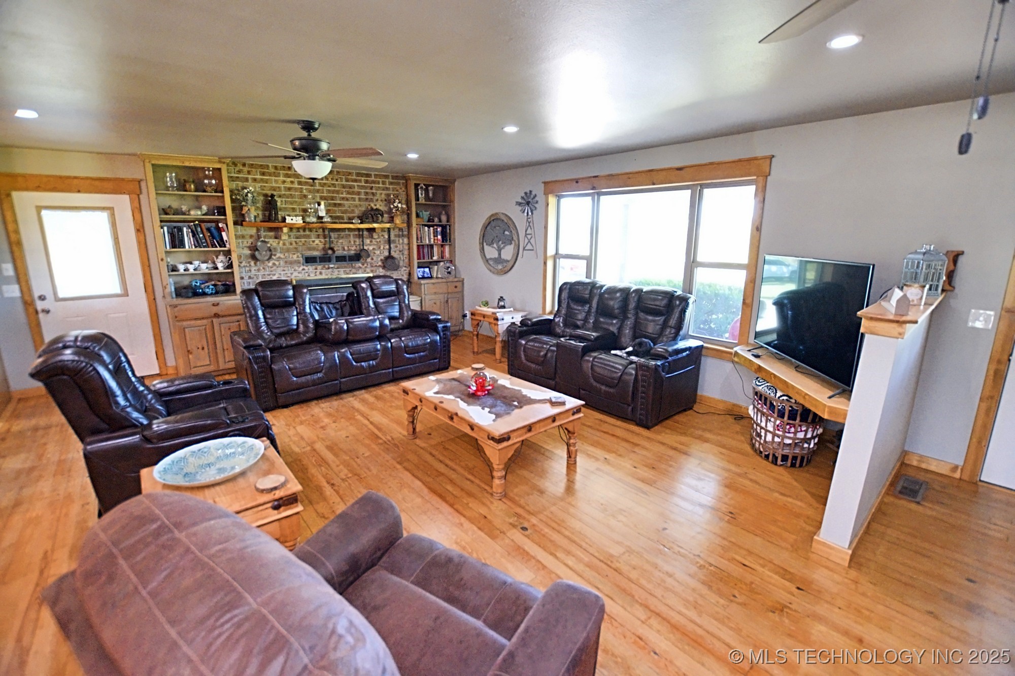 12219 Hwy 62 Property Photo 5