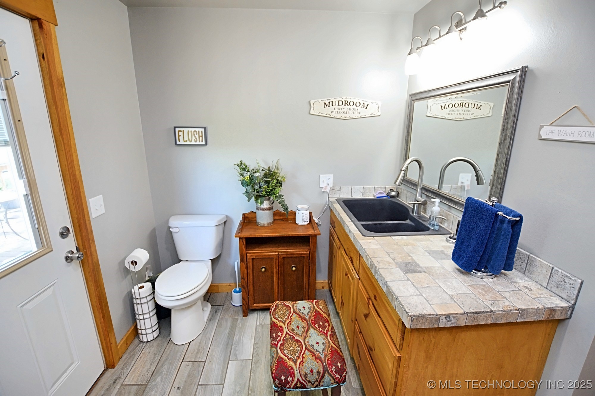 12219 Hwy 62 Property Photo 17