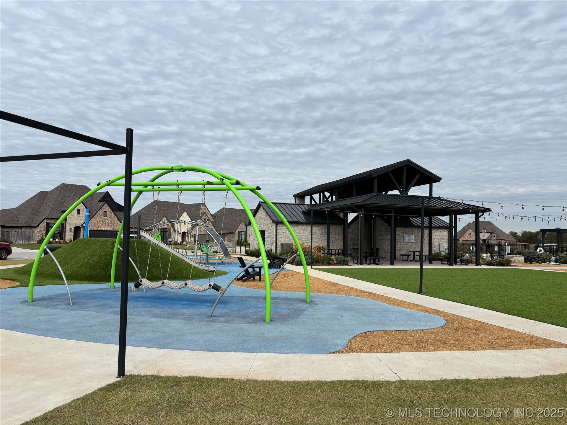 7916 N 147th East Avenue Property Photo 47