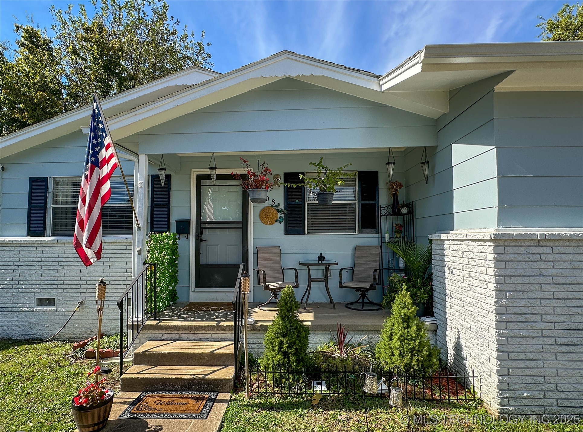 308 N Beaumont Street Property Photo 4