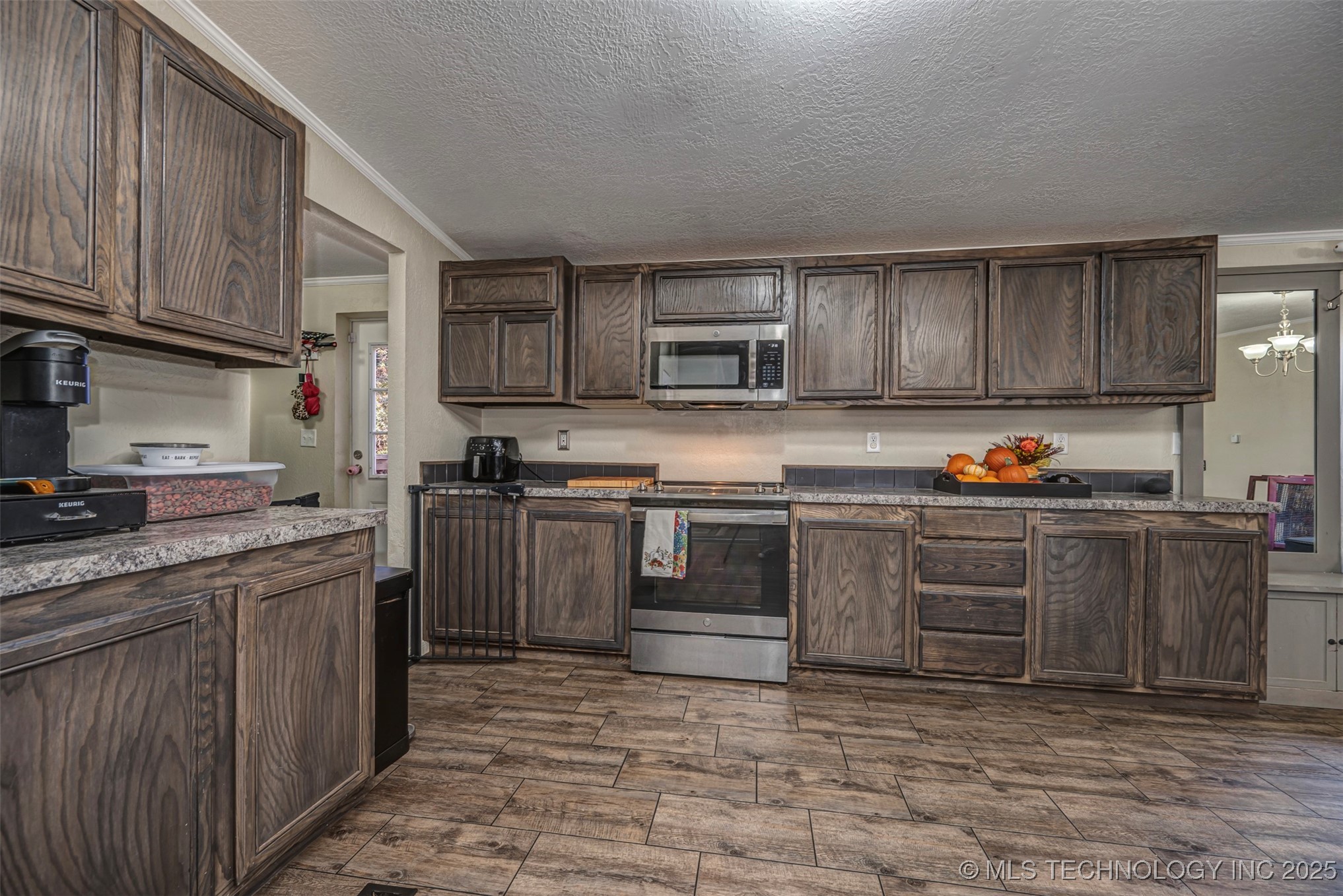 5021 W 14th Property Photo 10