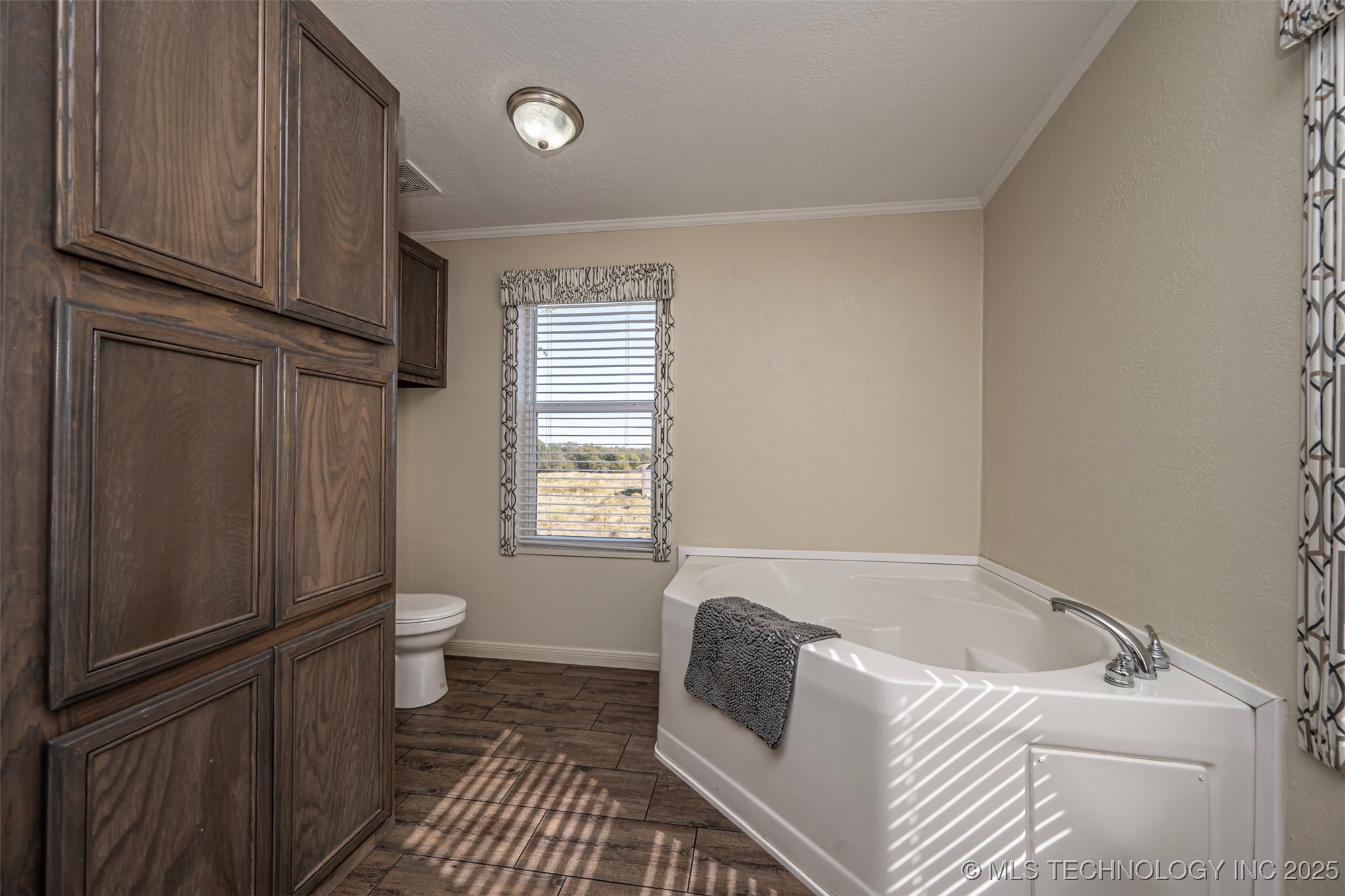 5021 W 14th Property Photo 19