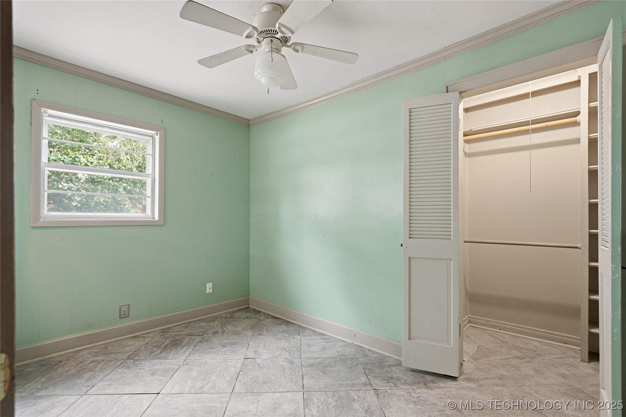 1916 E 14th Street Property Photo 17