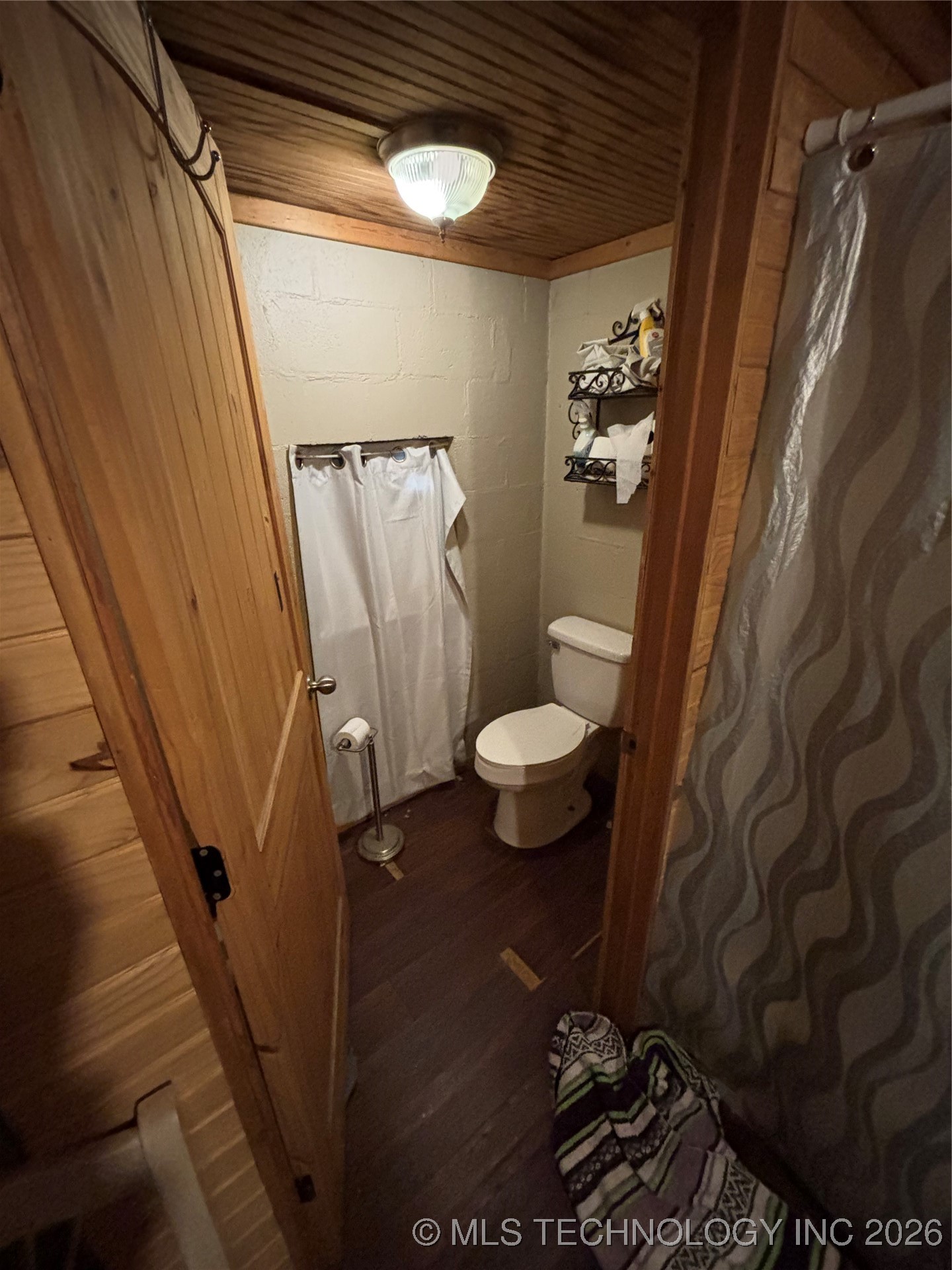 527 Sw 2nd Street Property Photo 4