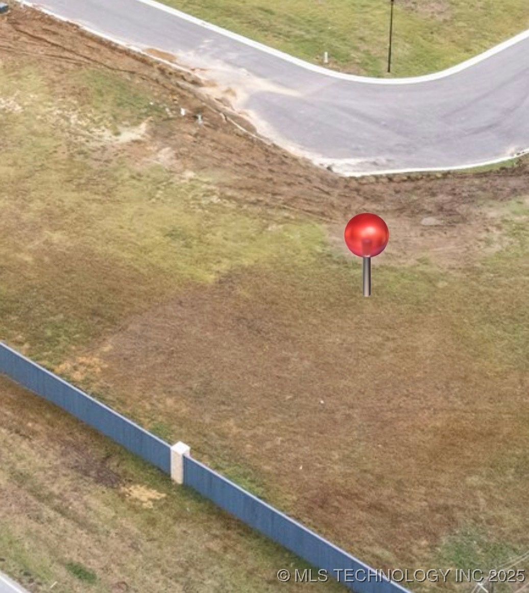 7133 S 34th West Avenue Property Photo 3