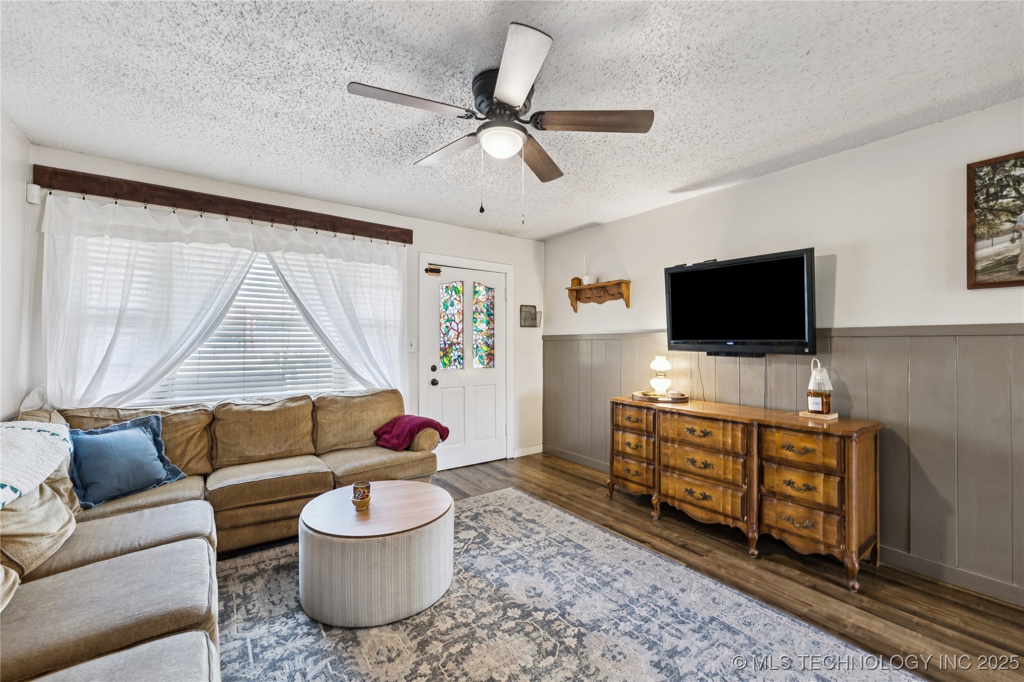 8716 E 170th Place S Property Photo 4