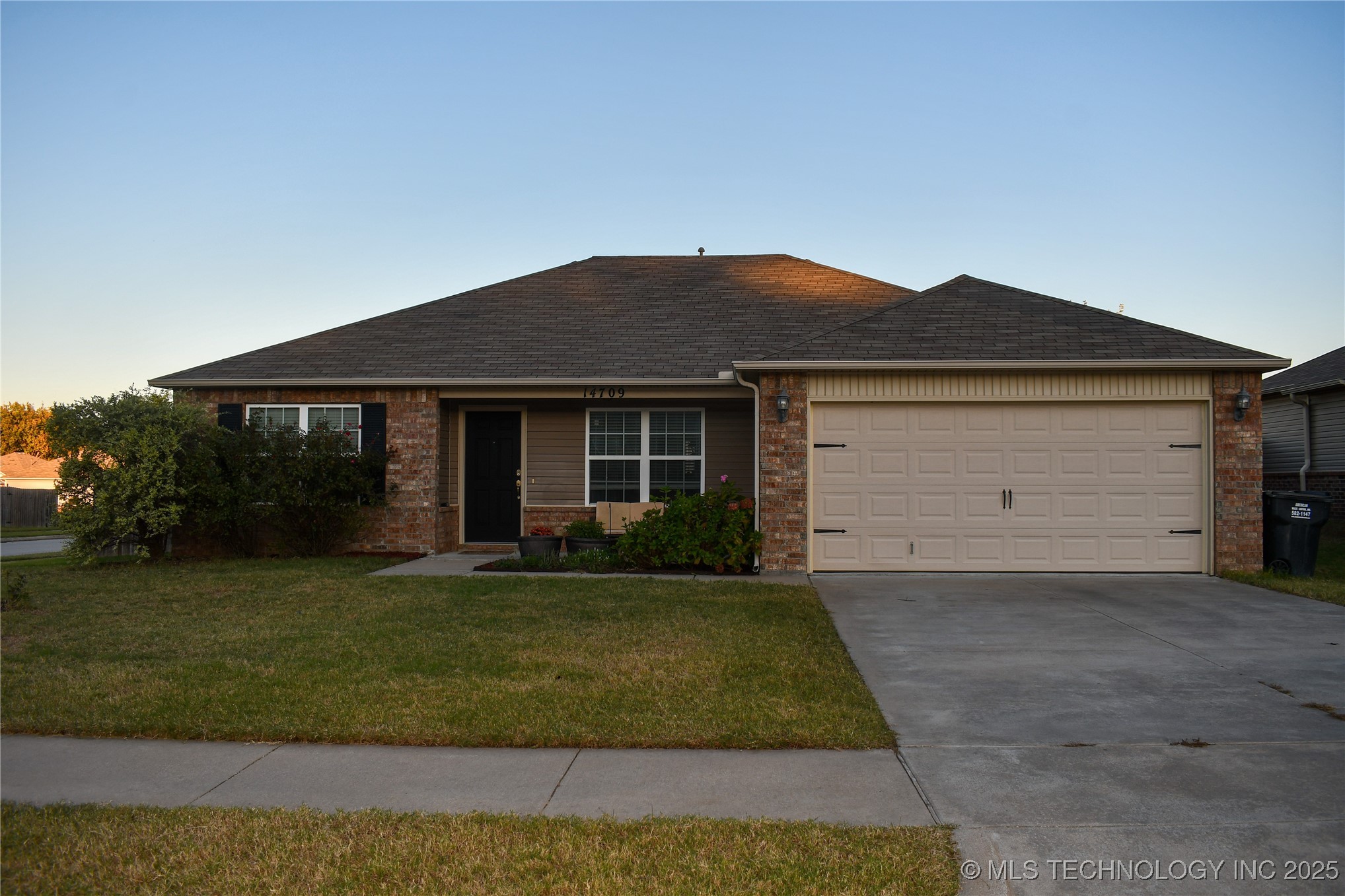 14709 S 274th East Avenue