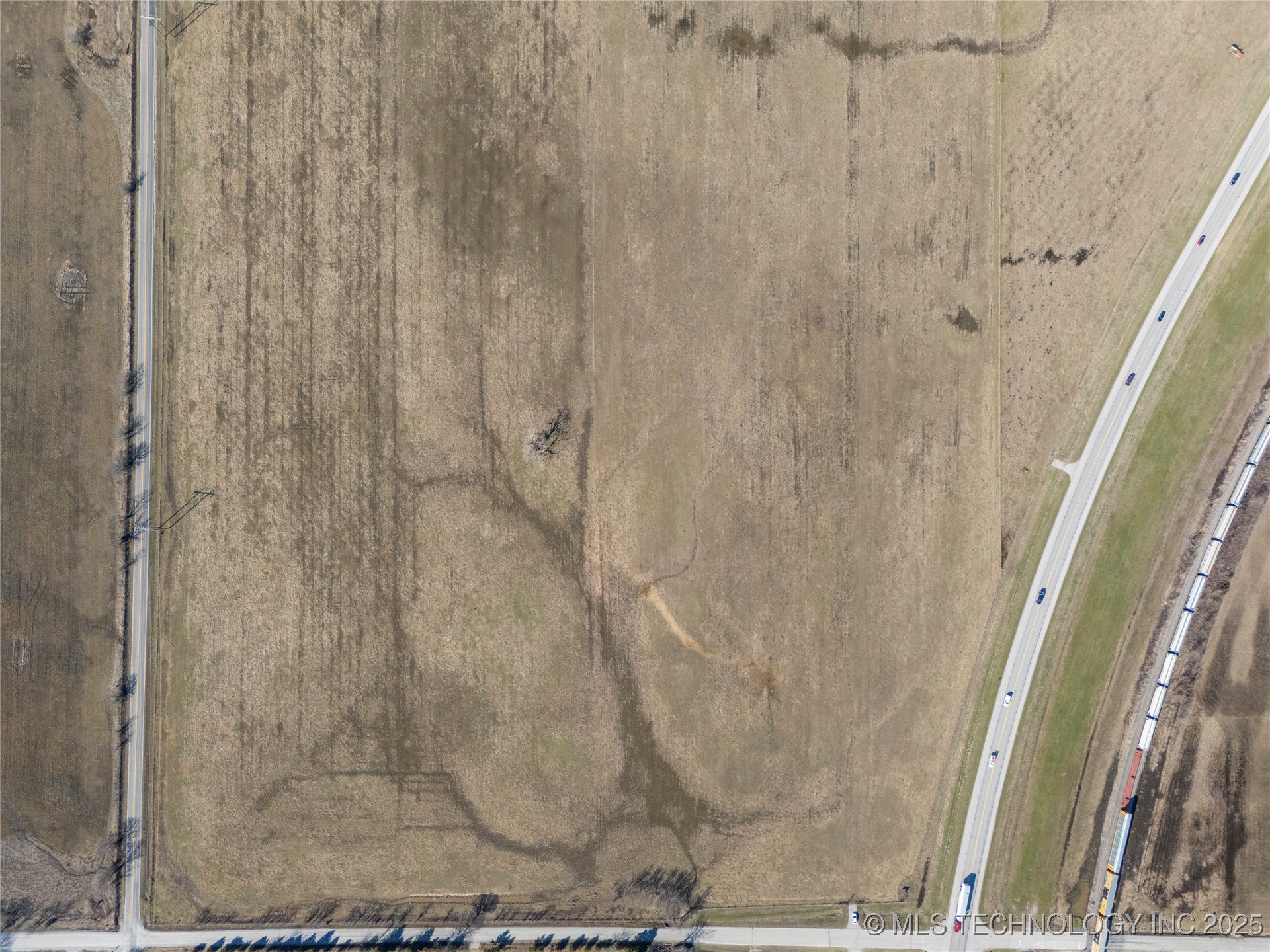 7001 E 330 Road Property Photo 18