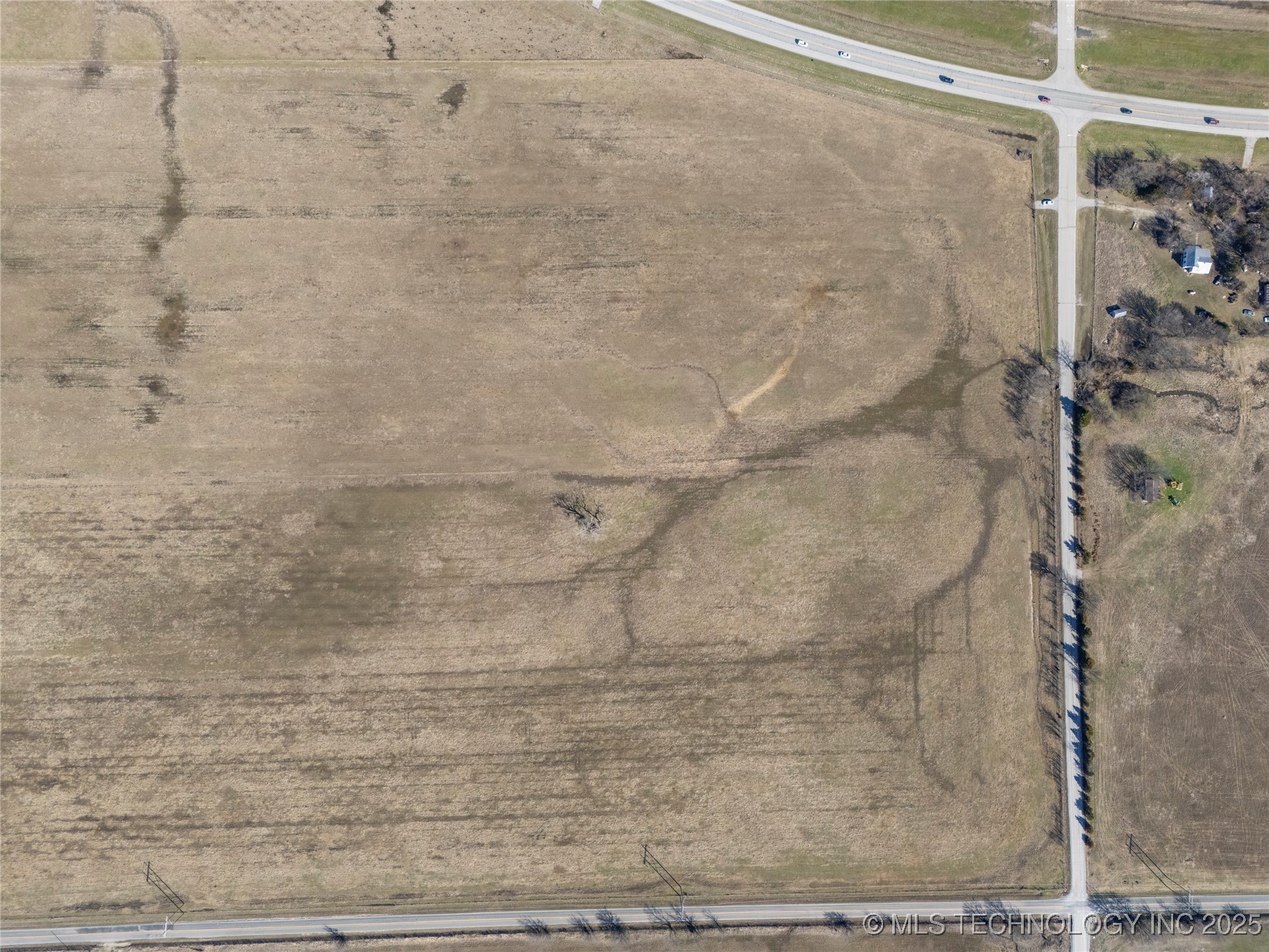 7001 E 330 Road Property Photo 19