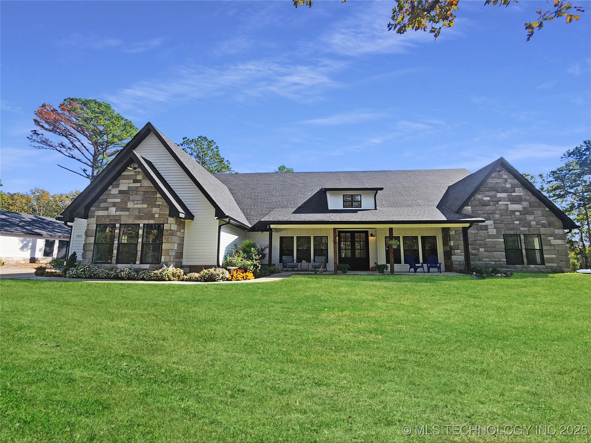 17413 E 626 Road Property Photo 2