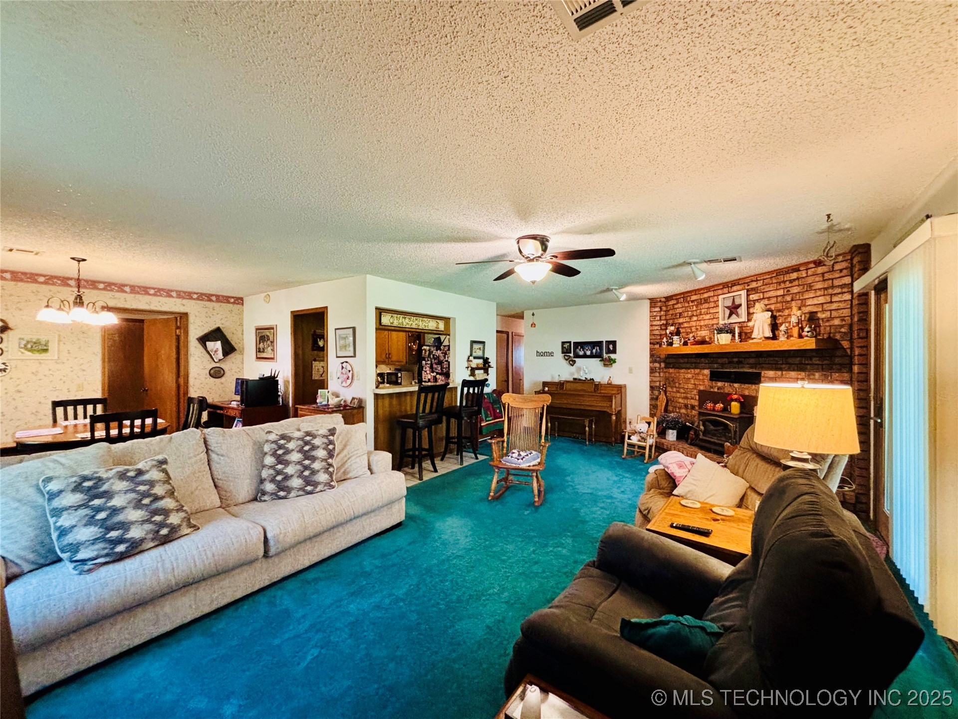 1747 E Mcgill Circle Property Photo 7