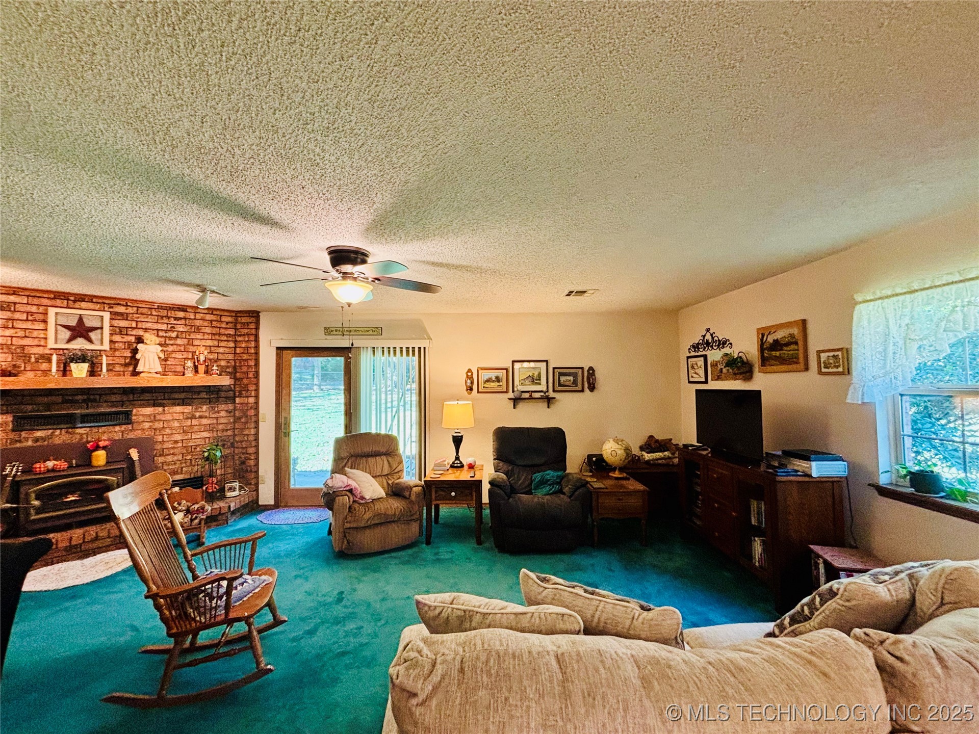 1747 E Mcgill Circle Property Photo 10