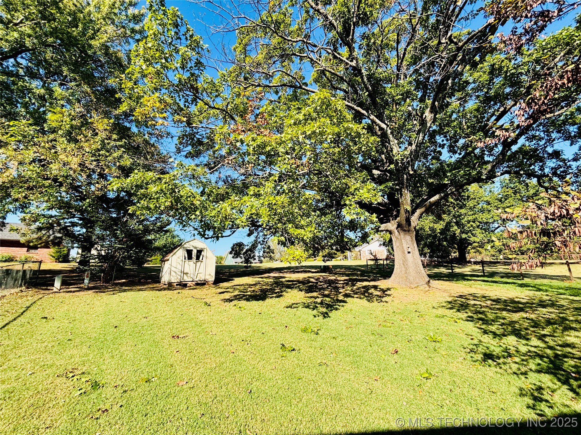 1747 E Mcgill Circle Property Photo 38