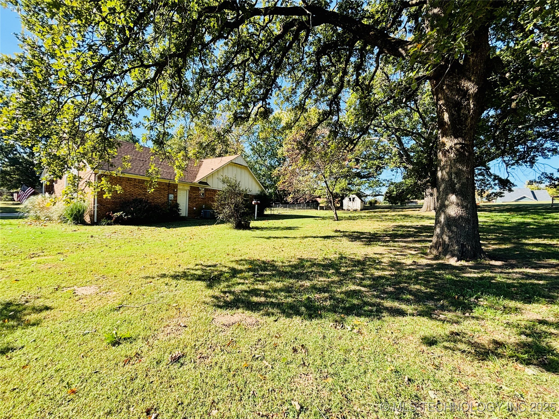 1747 E Mcgill Circle Property Photo 40