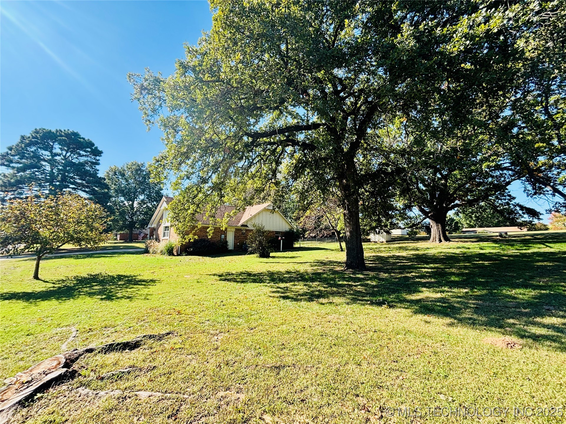 1747 E Mcgill Circle Property Photo 44