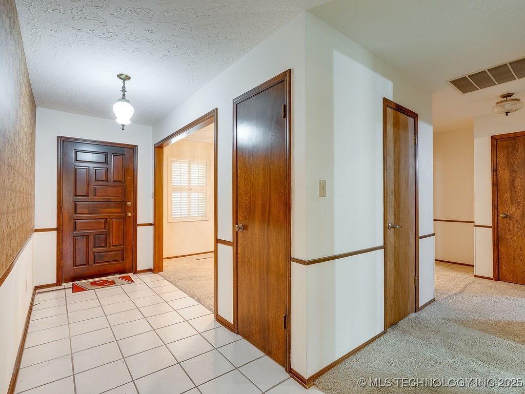 2431 Foliage Property Photo 5