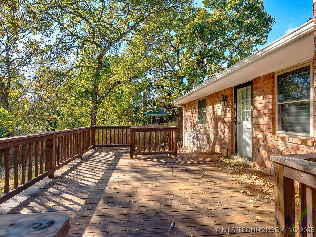 2431 Foliage Property Photo 29