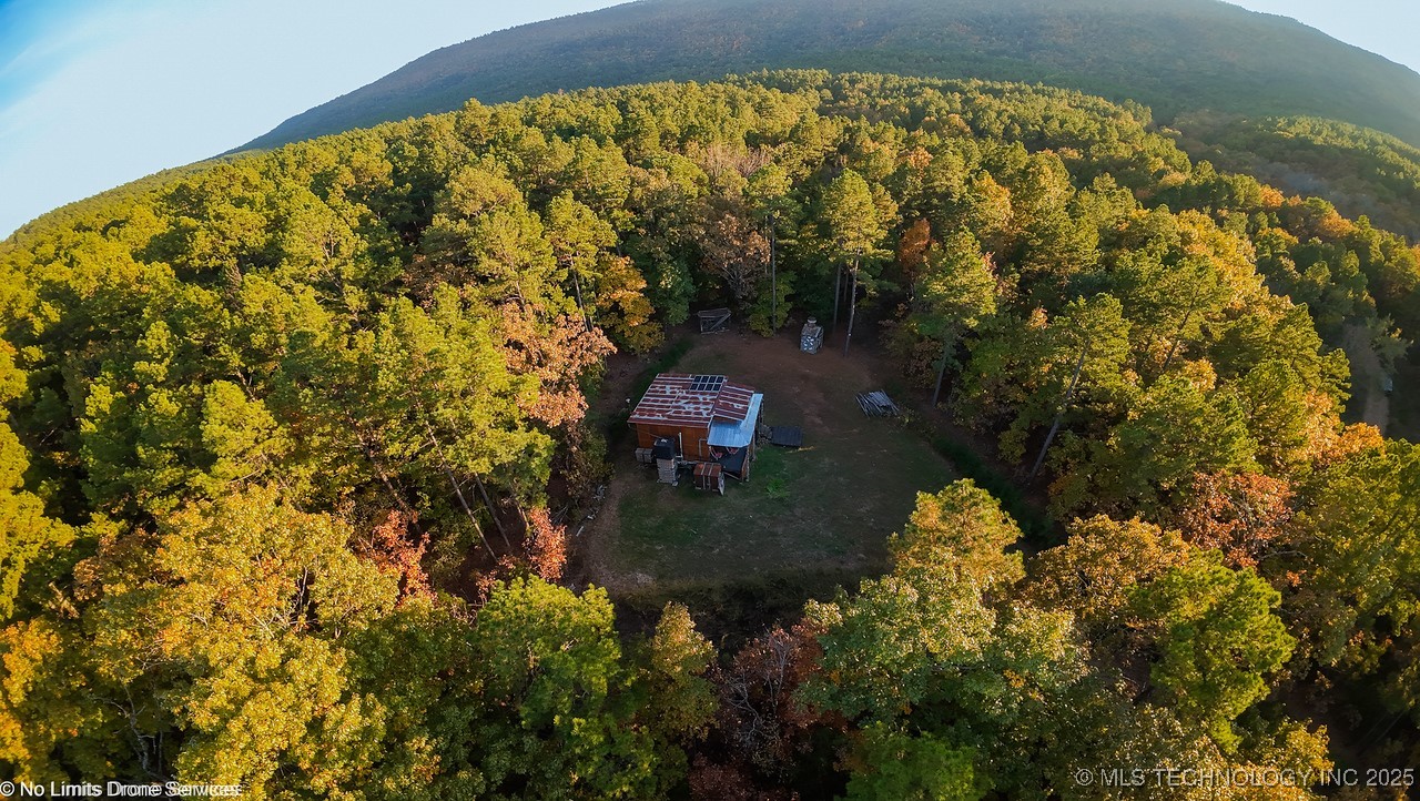 288670 Cemetery Road Property Photo 7