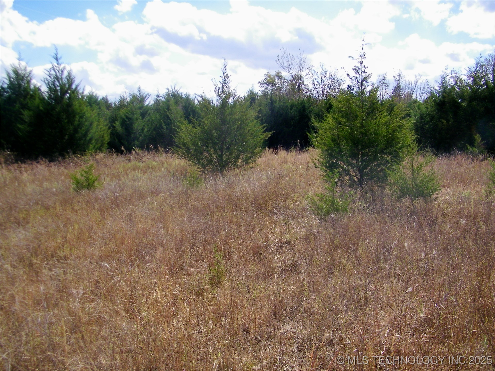 E 1020 Road Property Photo 6